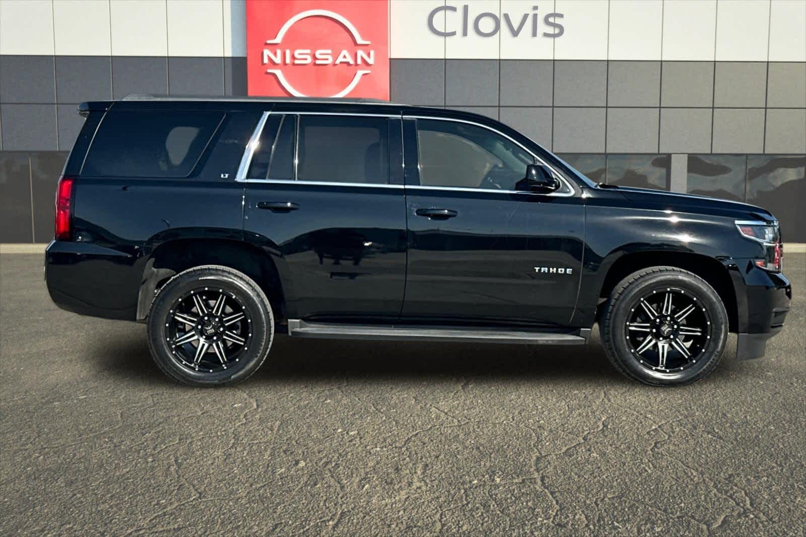 Thumbnail: 2019 Chevrolet Tahoe - 9