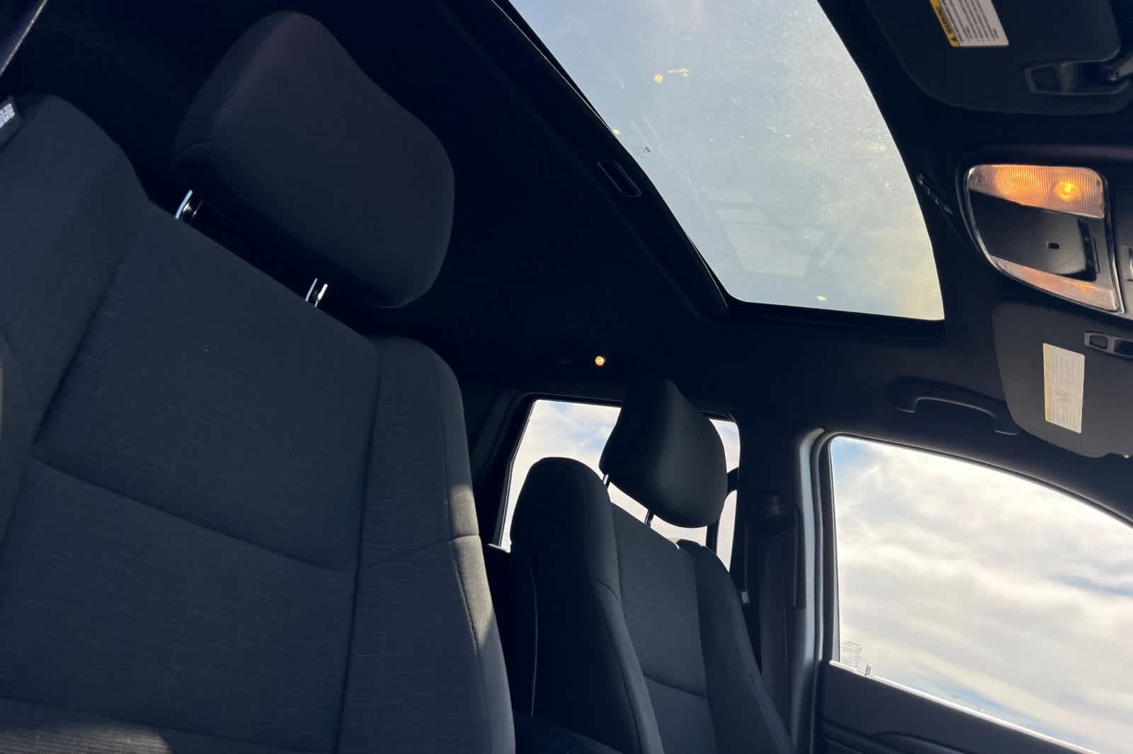Thumbnail: 2016 Jeep Grand Cherokee - 20