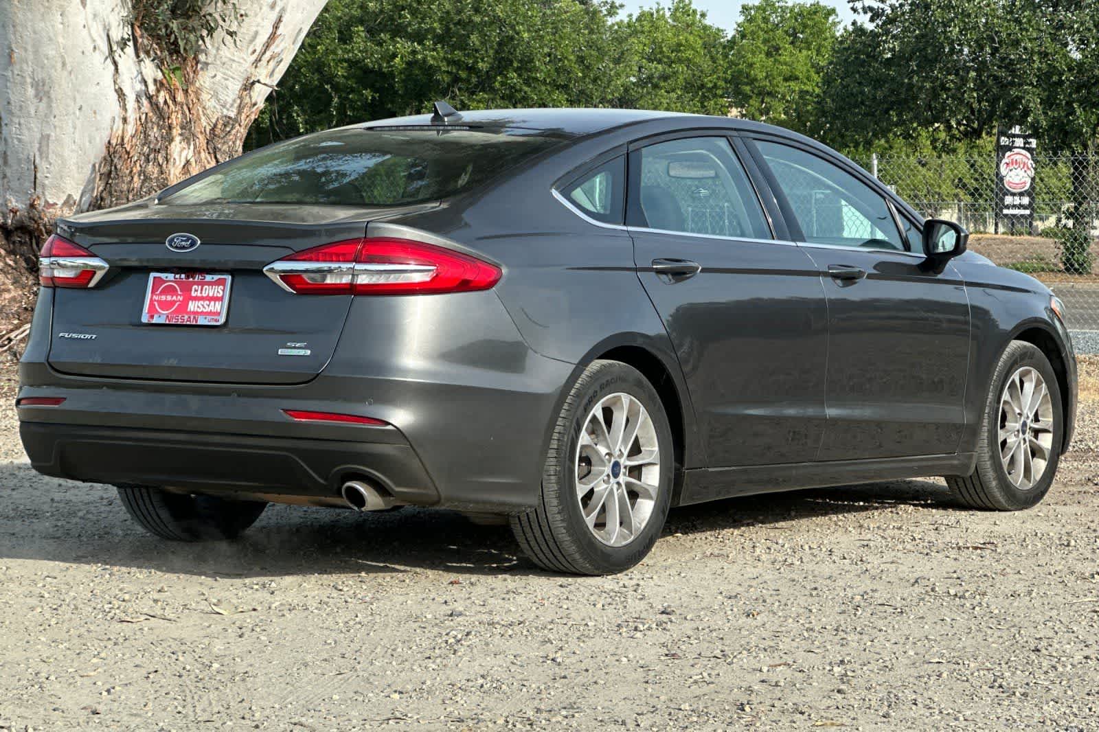 Thumbnail: 2019 Ford Fusion - 3