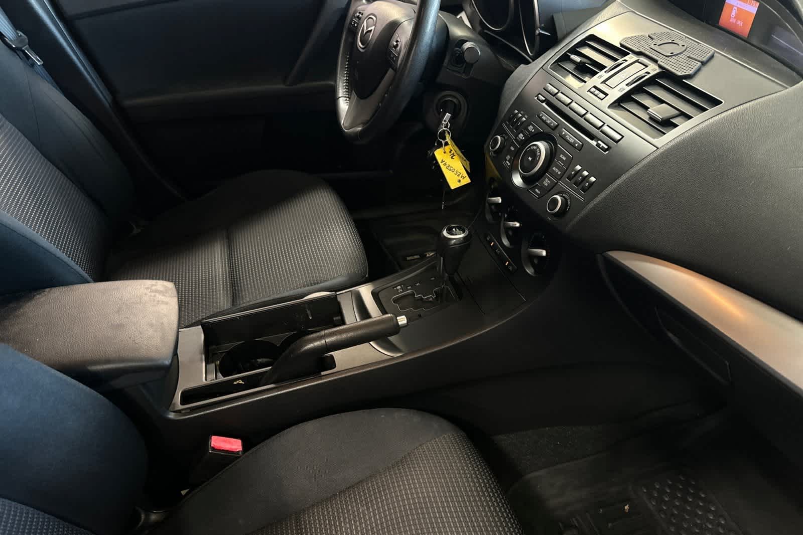 Thumbnail: 2012 Mazda Mazda3 - 18