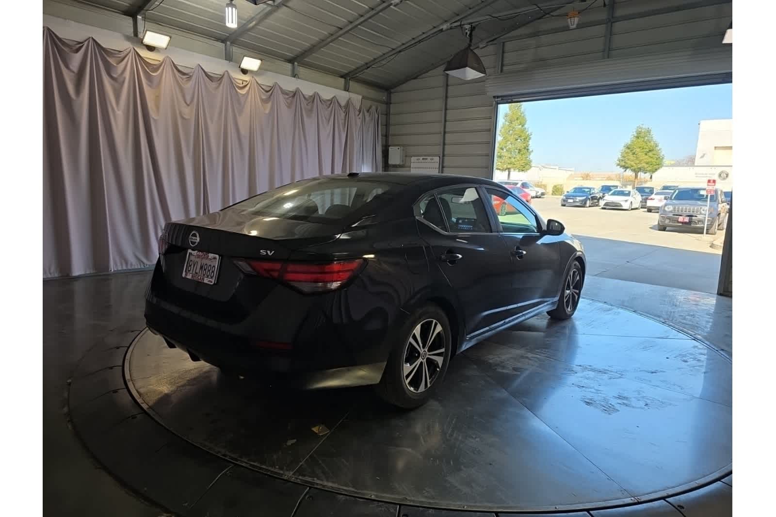 Thumbnail: 2022 Nissan Sentra - 10