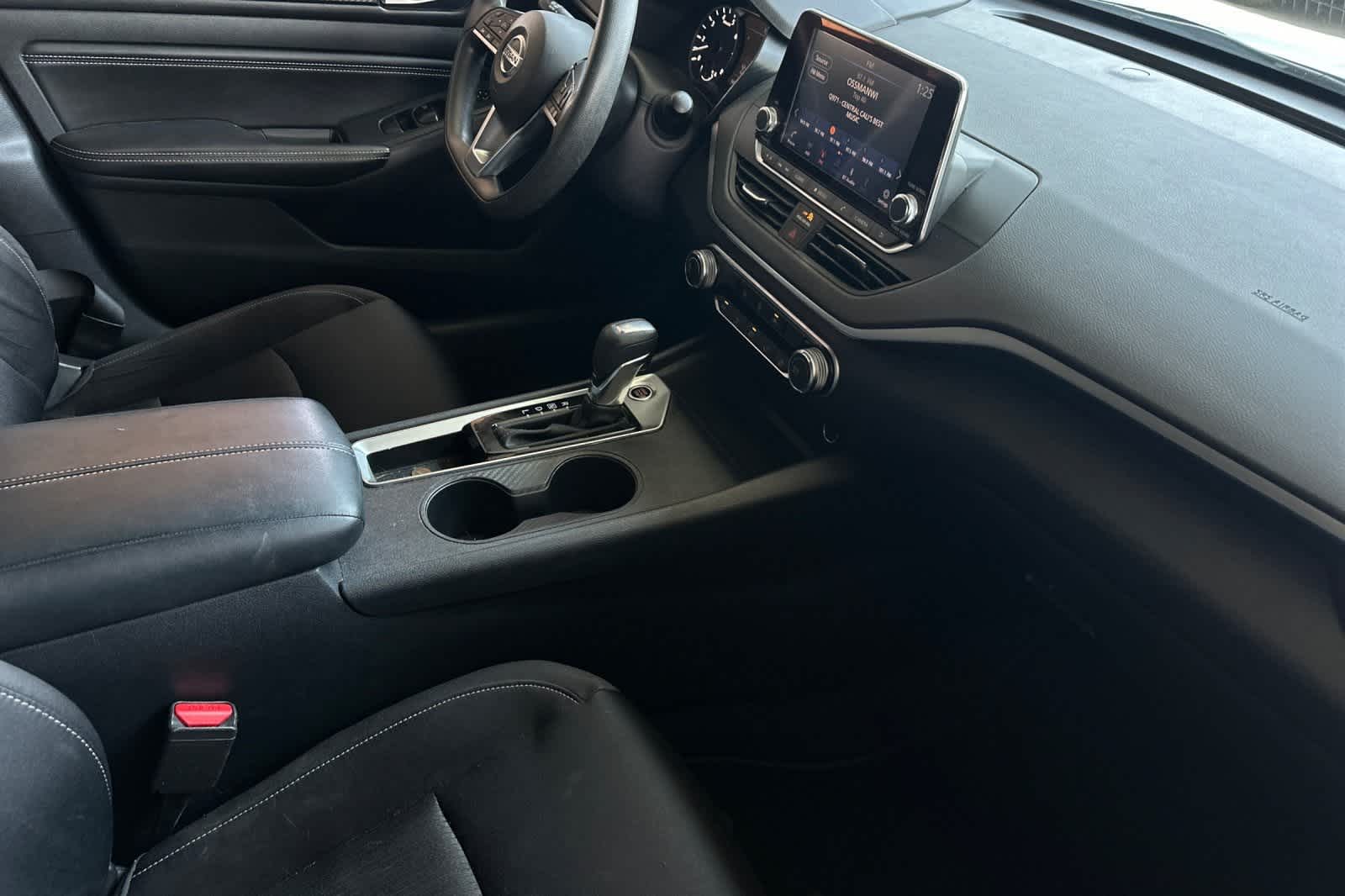 Thumbnail: 2019 Nissan Altima - 18