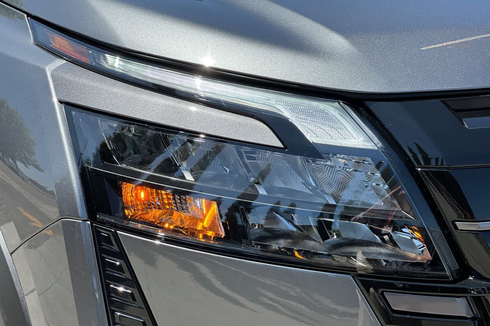 Thumbnail: 2026 Nissan Pathfinder - 34