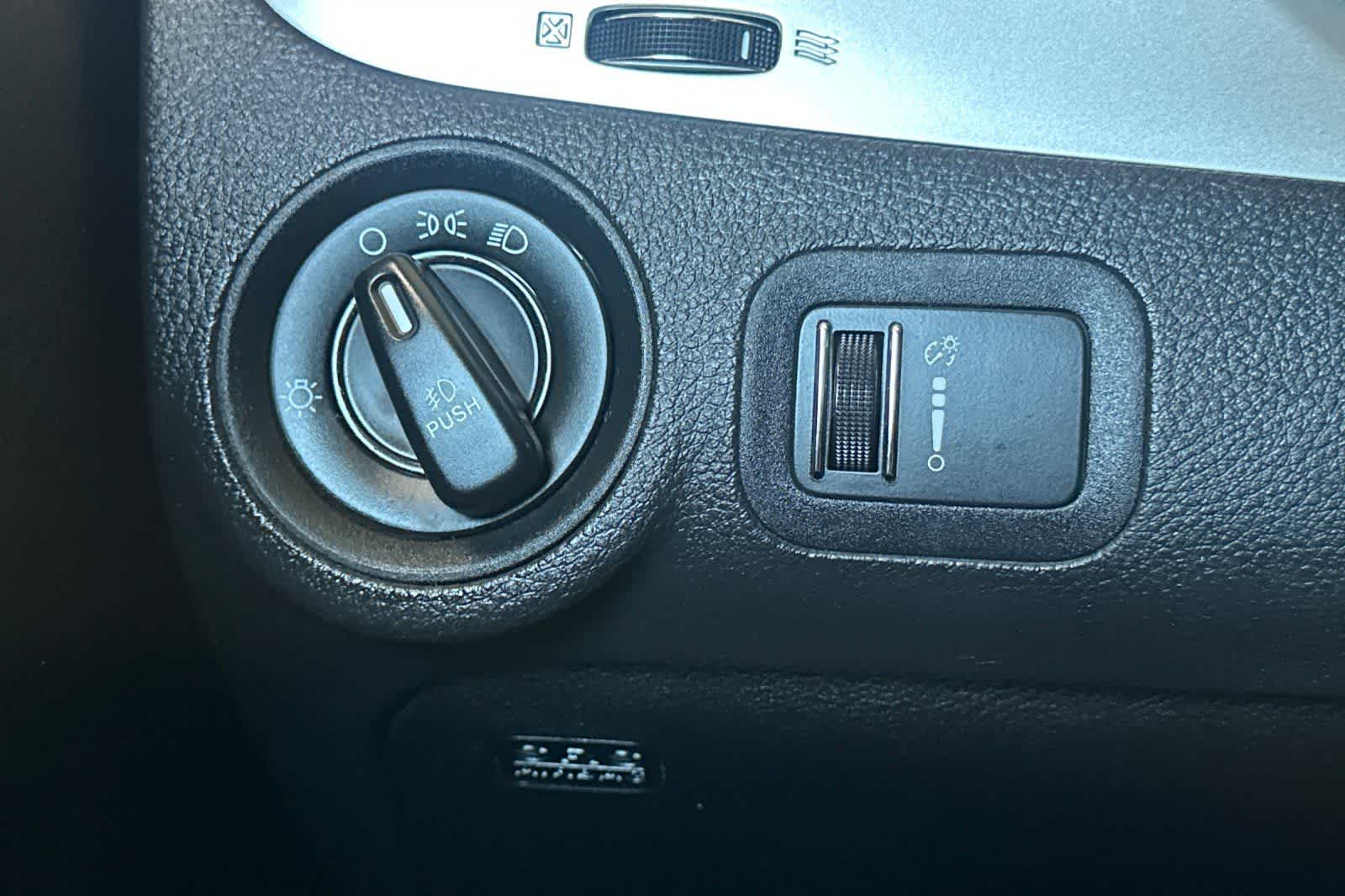 Thumbnail: 2015 Dodge Journey - 33