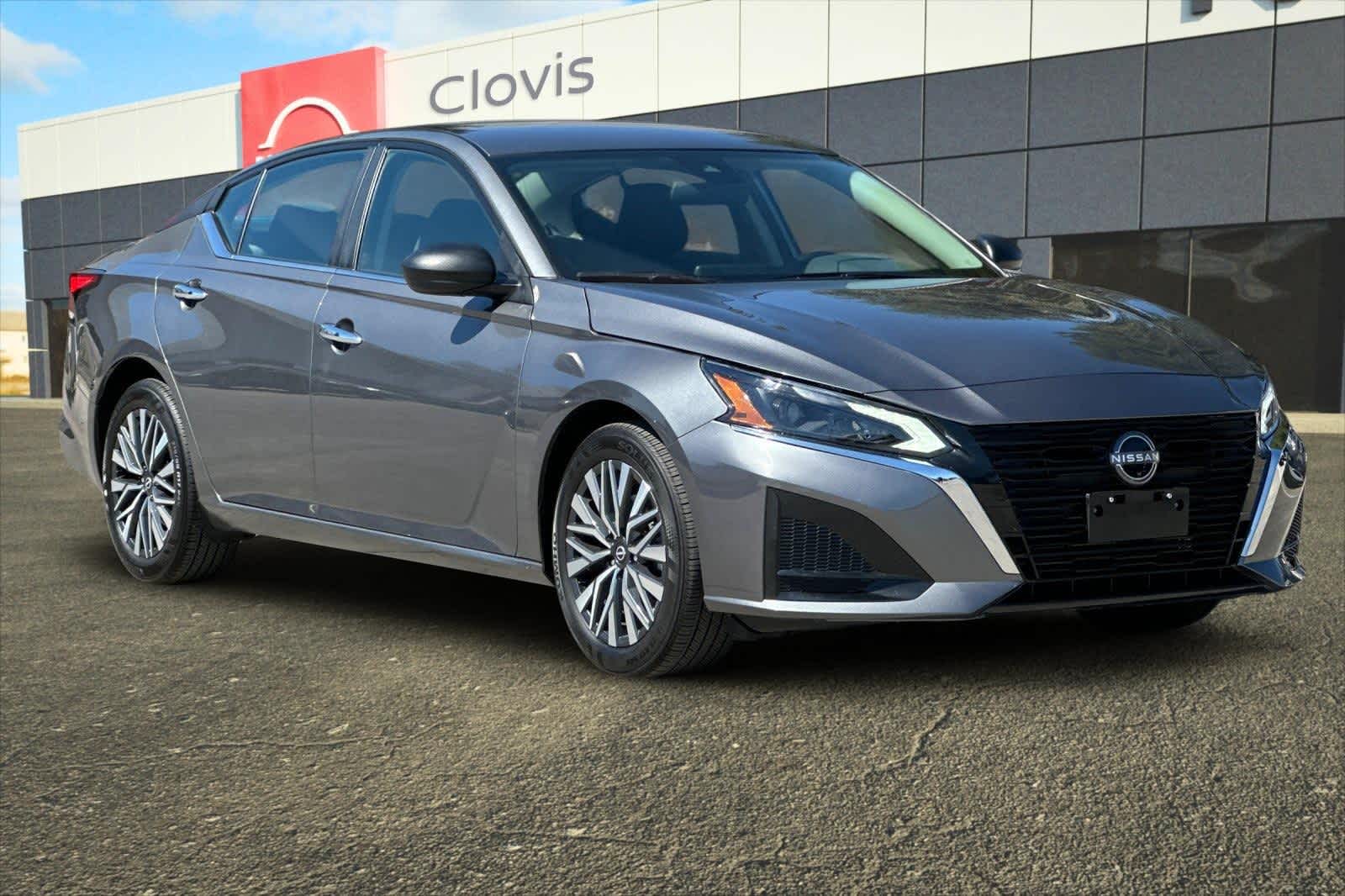 Thumbnail: 2025 Nissan Altima - 10