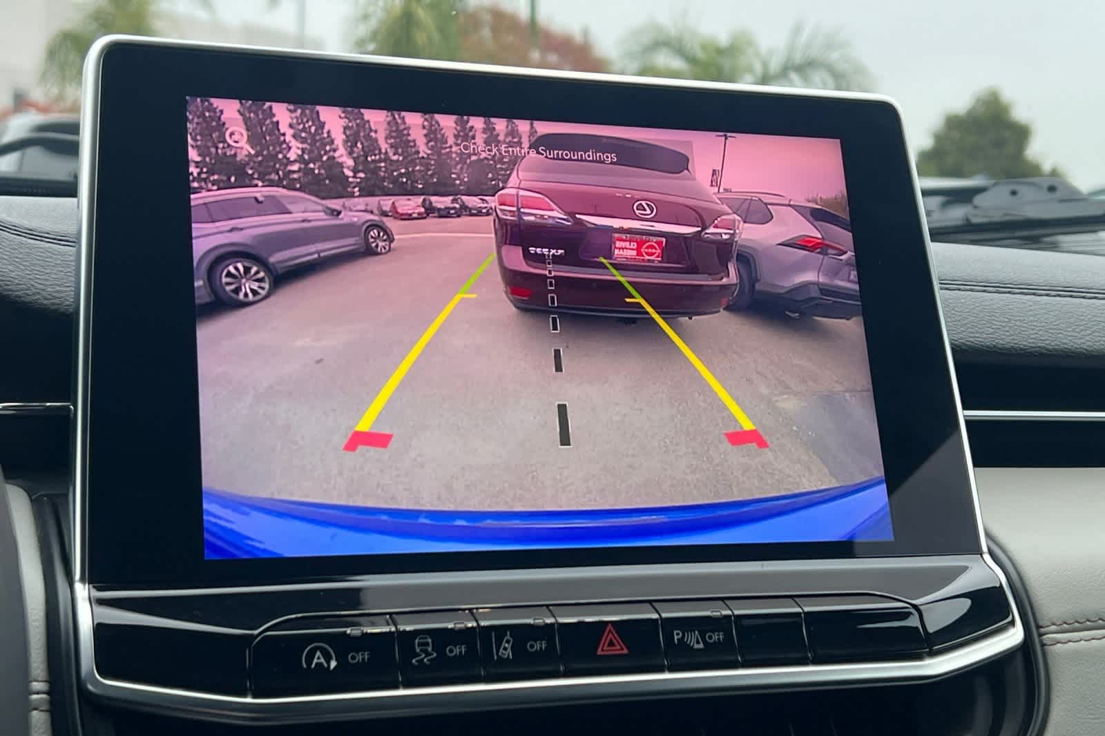 Thumbnail: 2023 Jeep Compass - 22