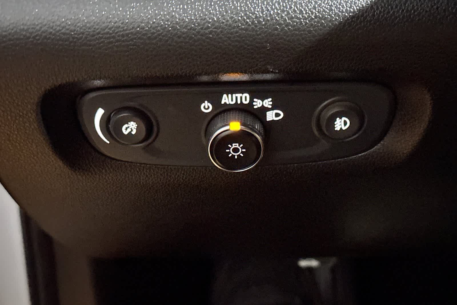 Thumbnail: 2019 Chevrolet Traverse - 34