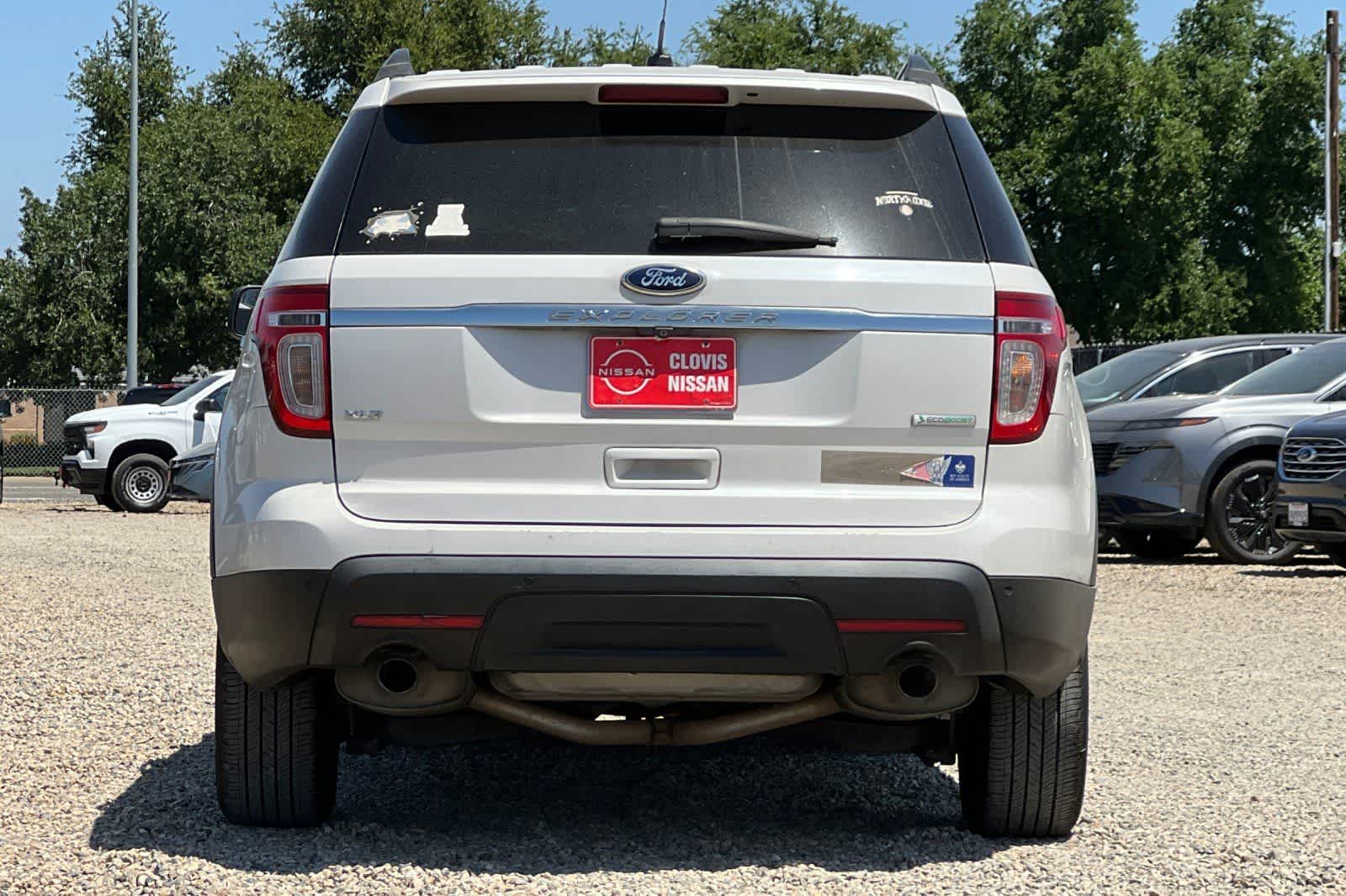 Thumbnail: 2013 Ford Explorer - 8