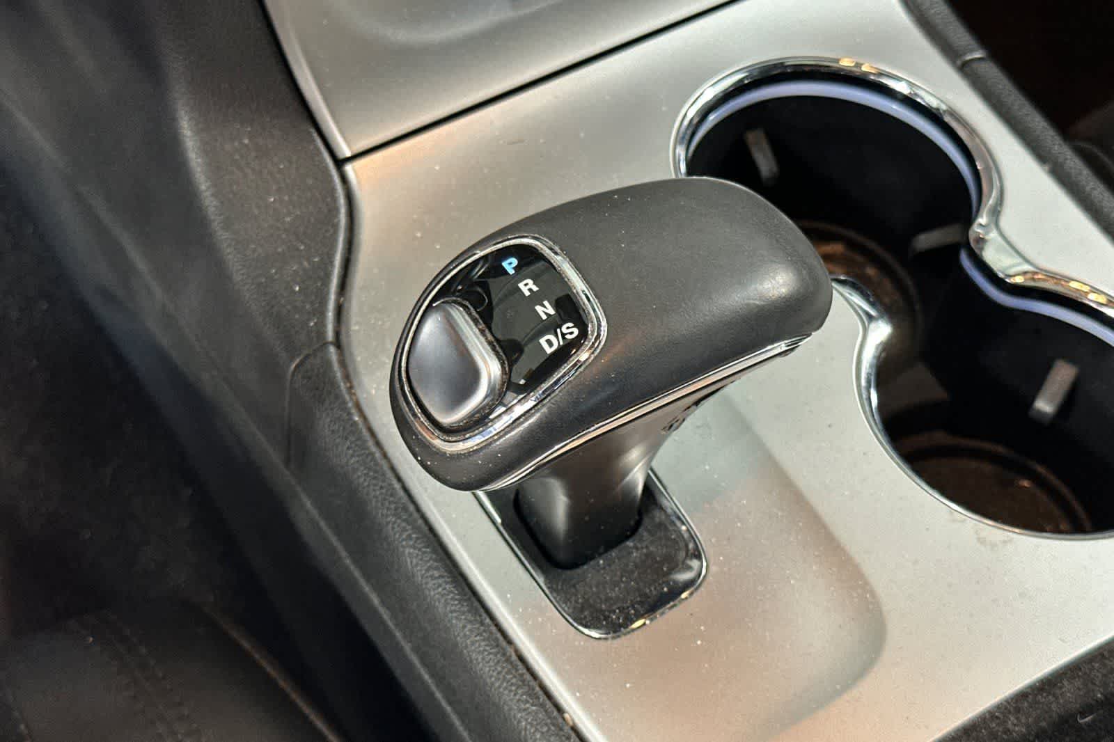 Thumbnail: 2015 Jeep Grand Cherokee - 22