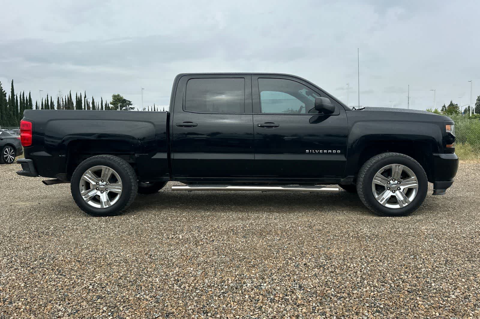 Thumbnail: 2018 Chevrolet Silverado 1500 - 9