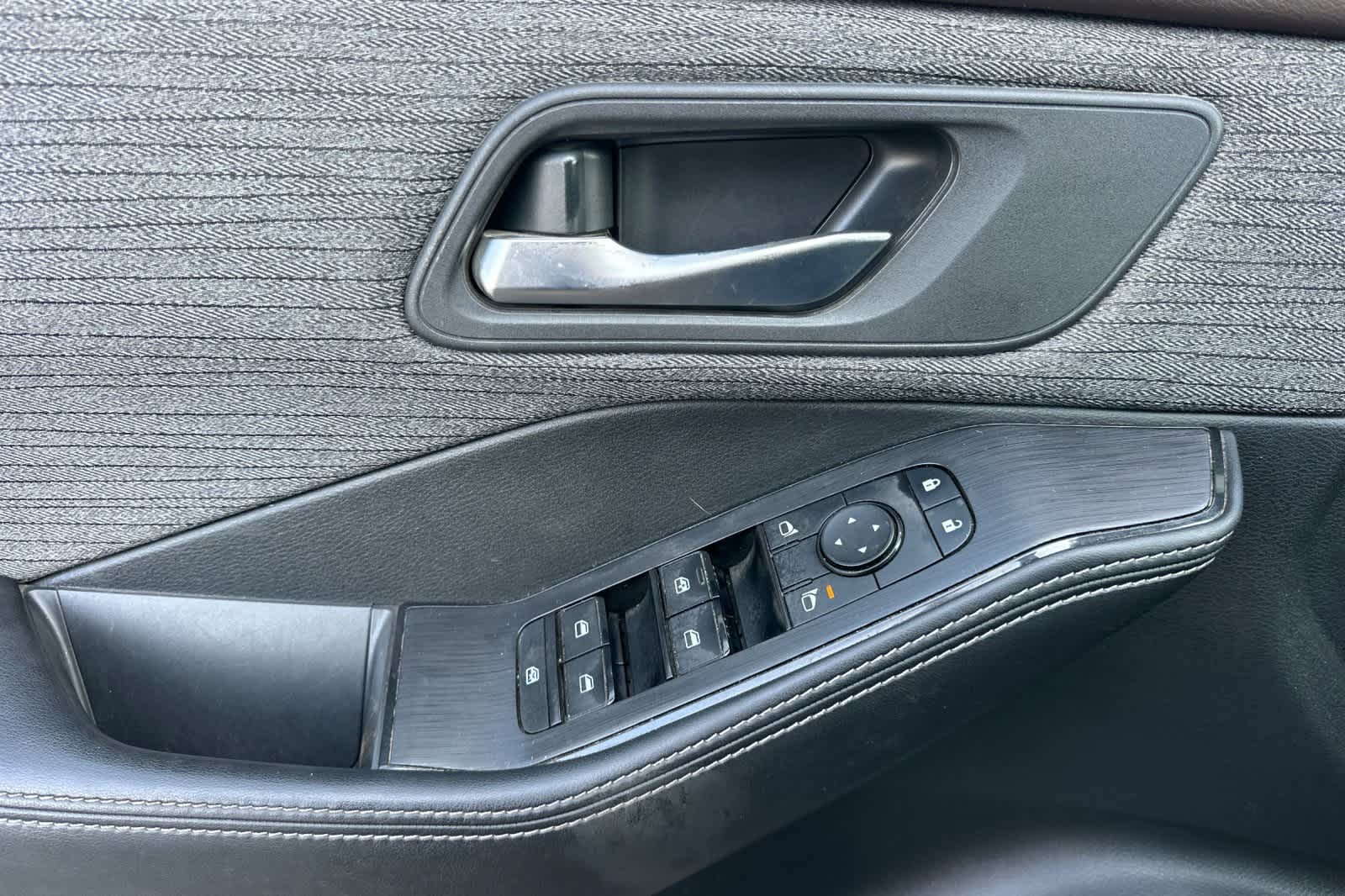 Thumbnail: 2023 Nissan Rogue - 13