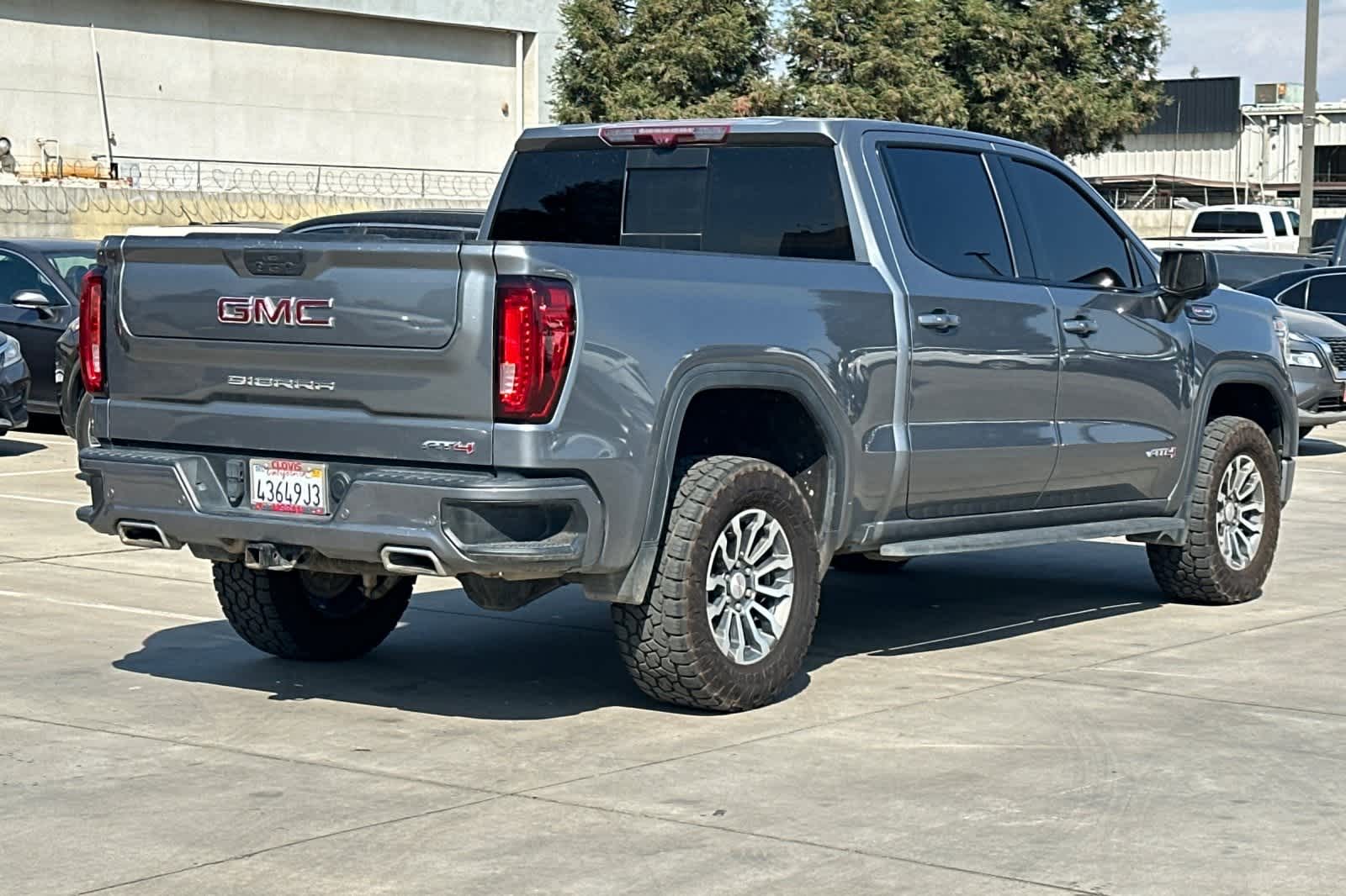 Thumbnail: 2022 GMC Sierra 1500 - 3