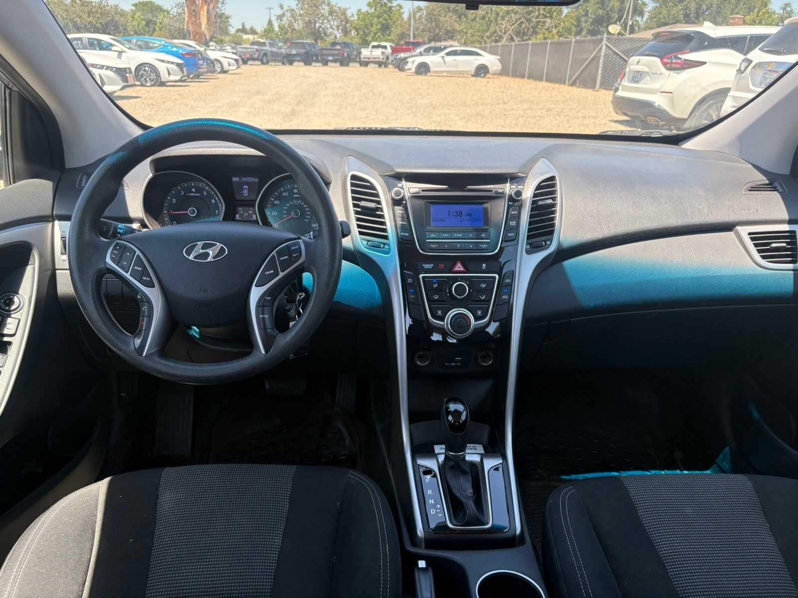Thumbnail: 2017 Hyundai Elantra - 11