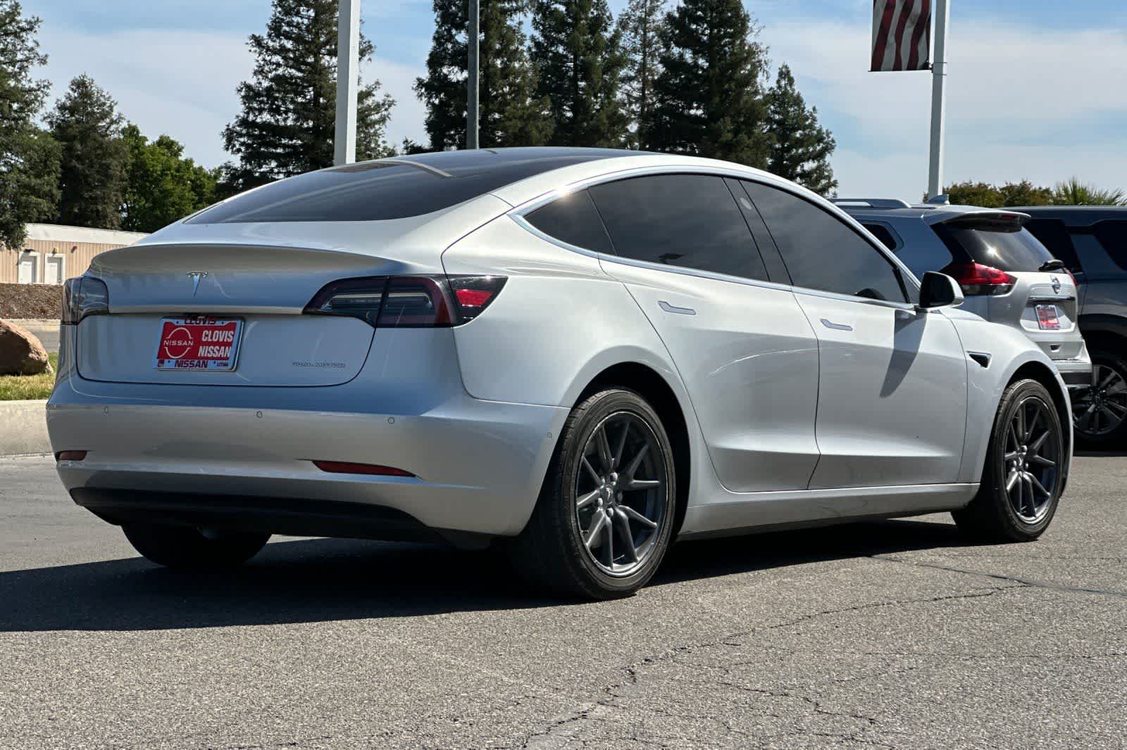 Thumbnail: 2018 Tesla Model 3 - 3