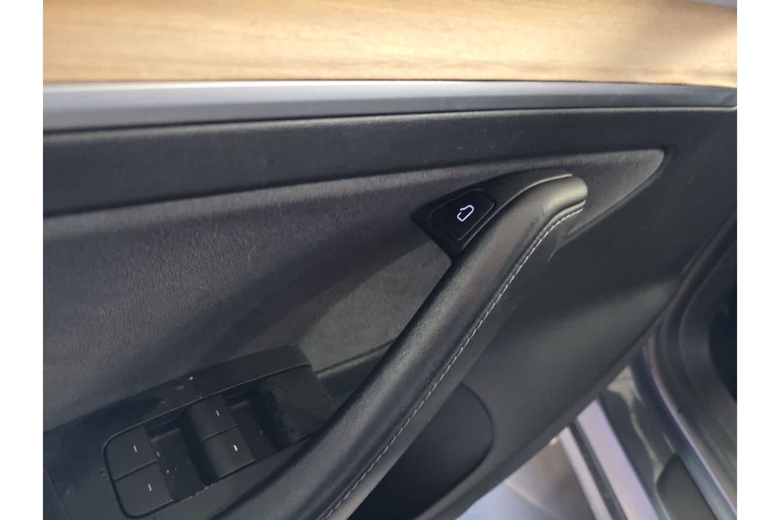 Thumbnail: 2023 Tesla Model 3 - 20