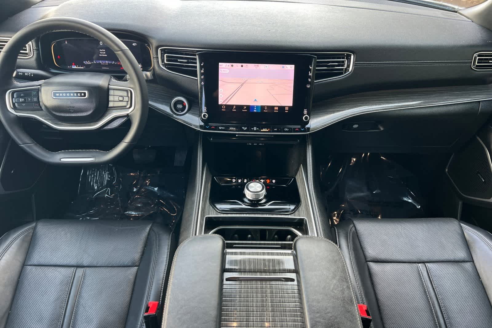 Thumbnail: 2022 Jeep Wagoneer - 4