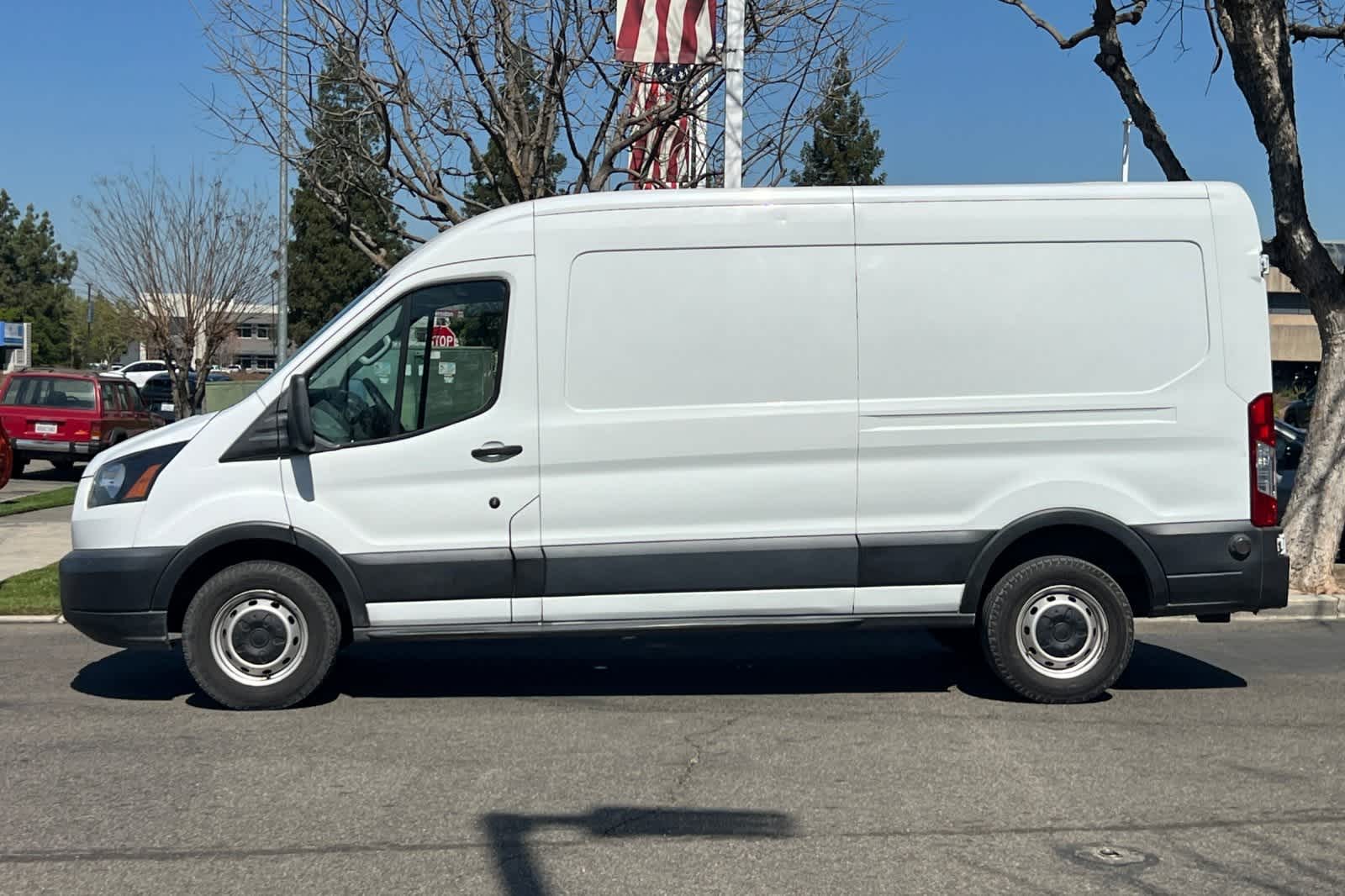 Thumbnail: 2019 Ford Transit Series - 6