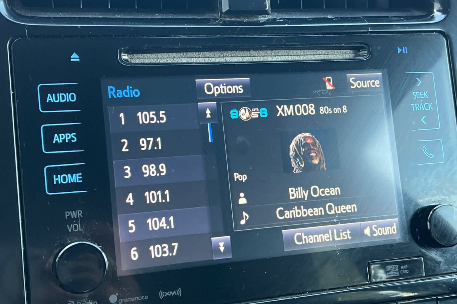 Thumbnail: 2017 Toyota Prius - 18