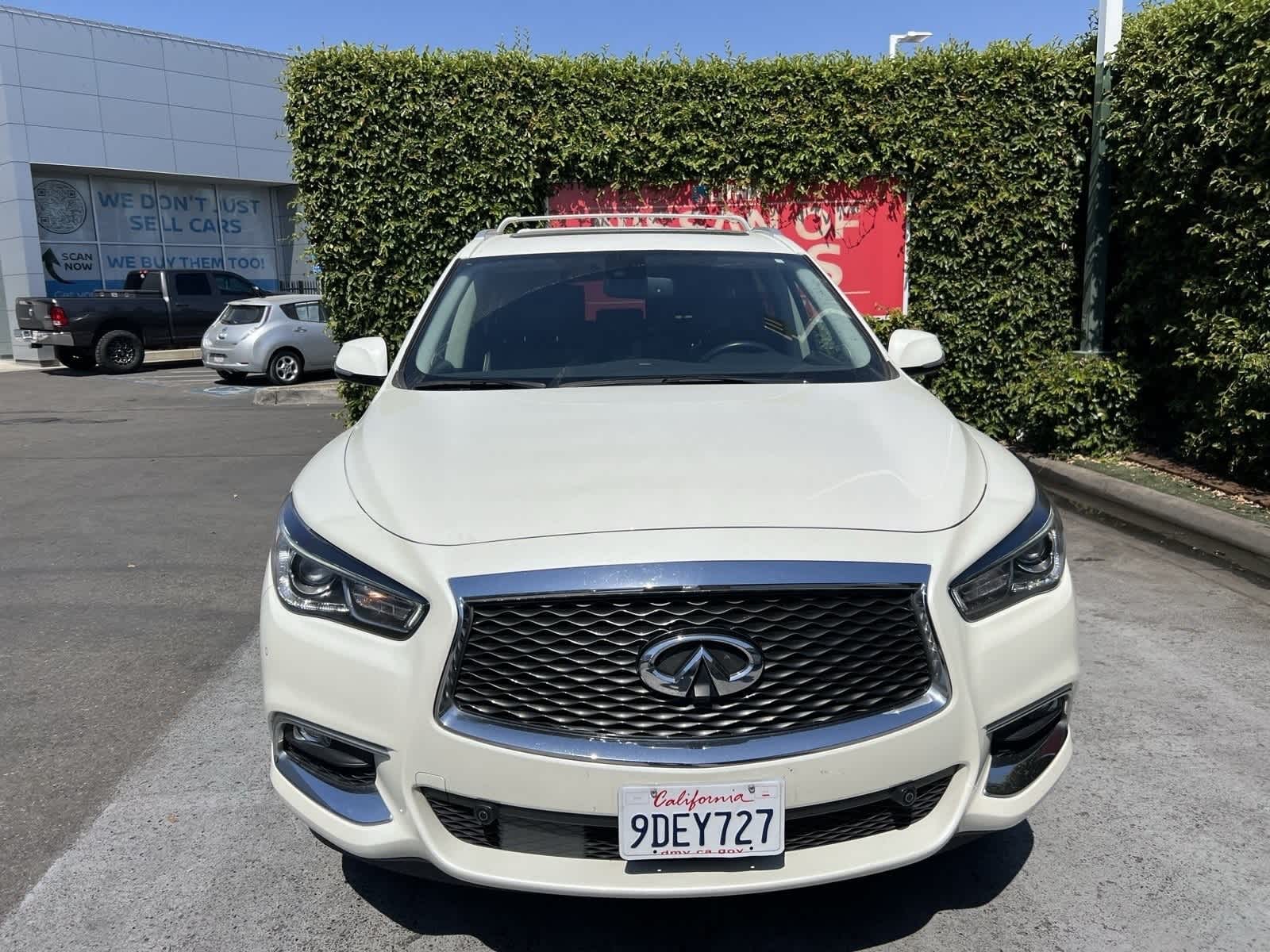 2017 INFINITI QX60  12