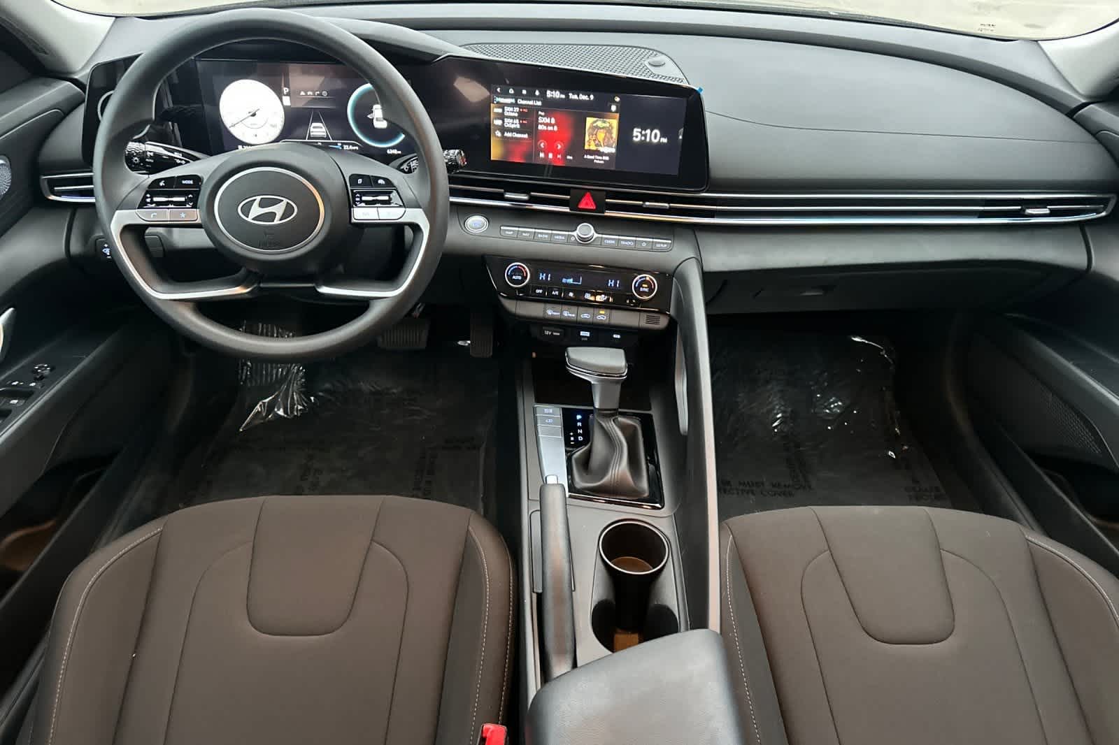 Thumbnail: 2024 Hyundai Elantra - 4