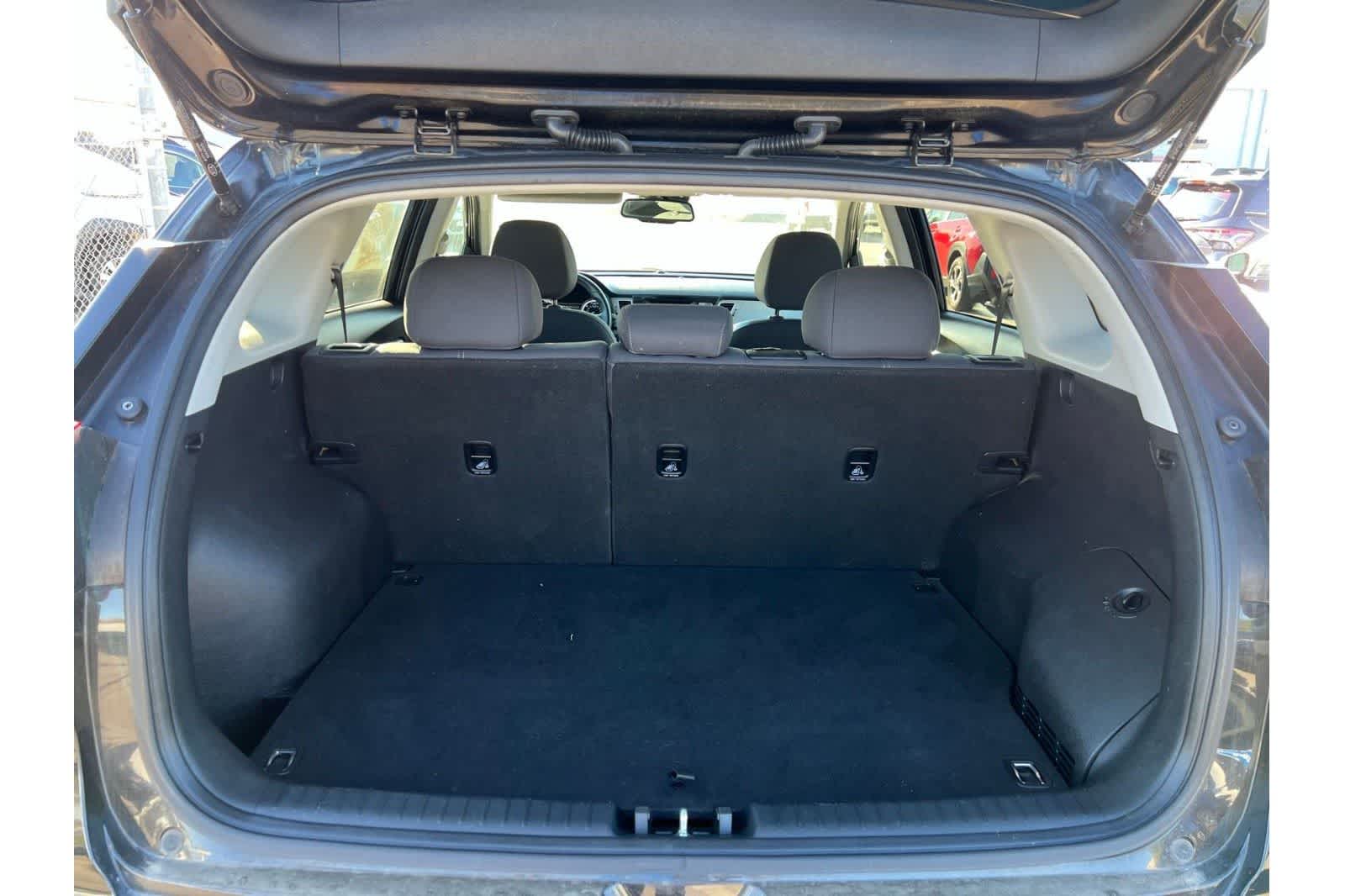 Thumbnail: 2018 Kia Niro - 9