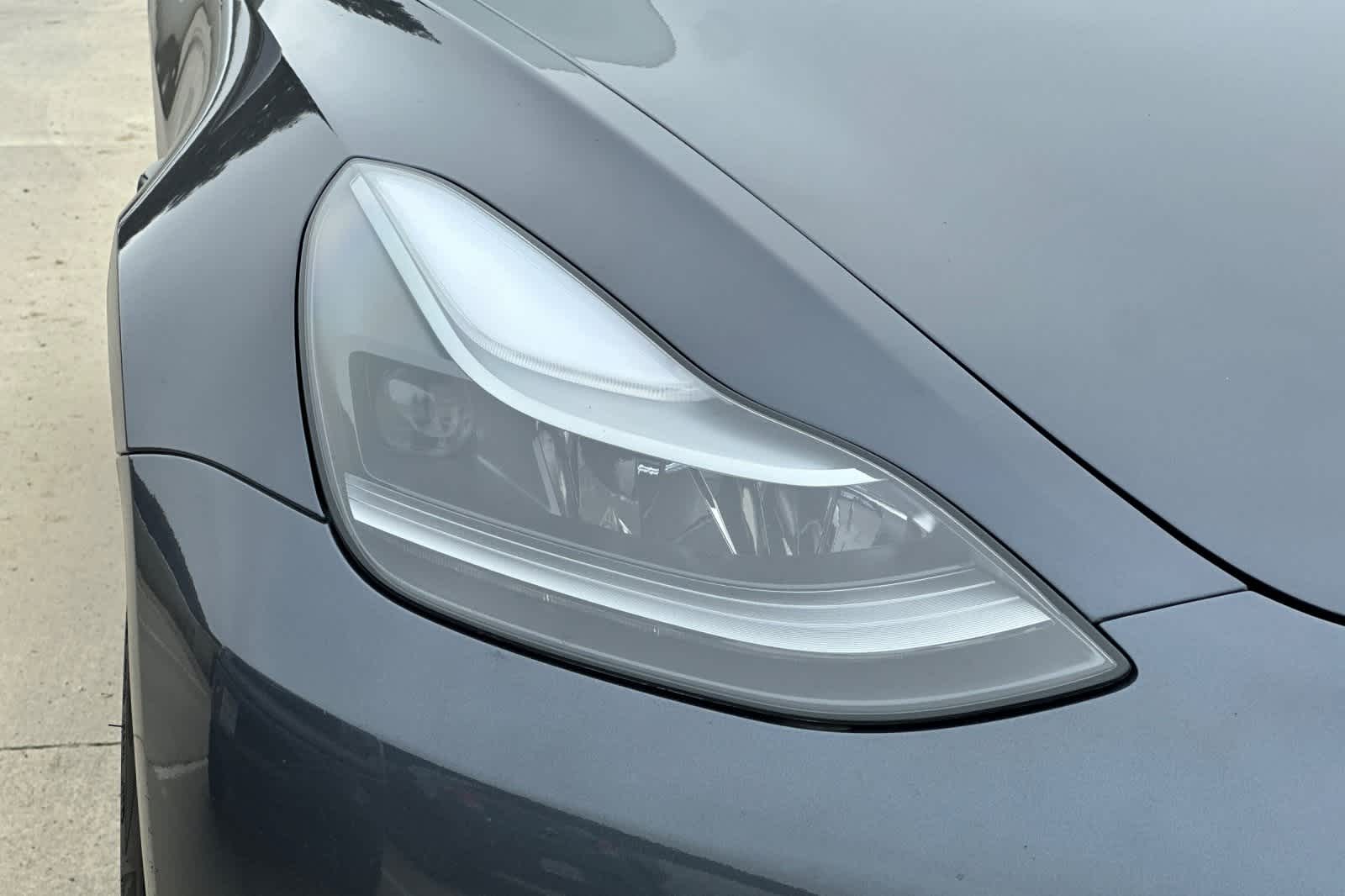 Thumbnail: 2023 Tesla Model 3 - 29