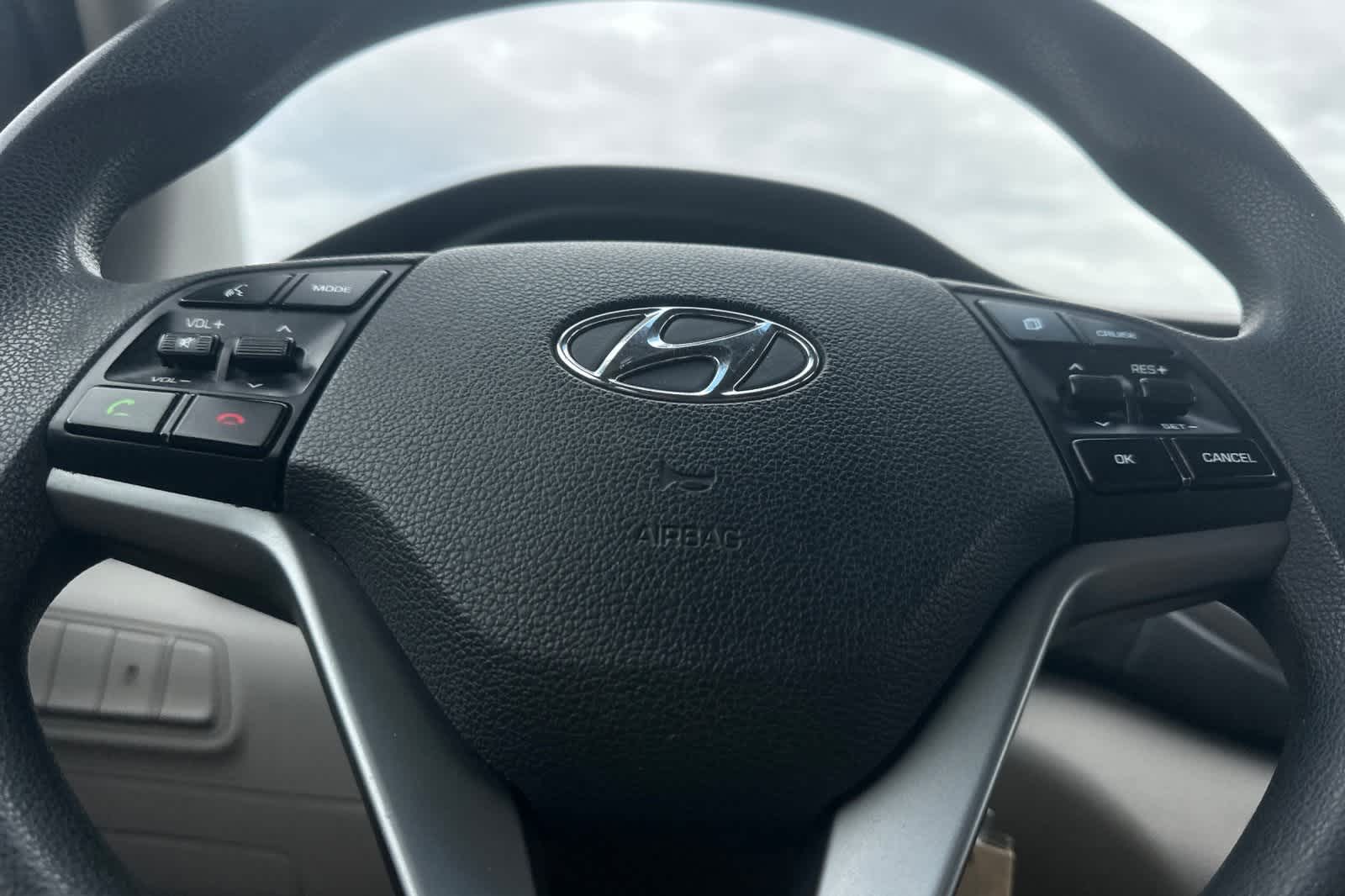 Thumbnail: 2017 Hyundai Tucson - 25