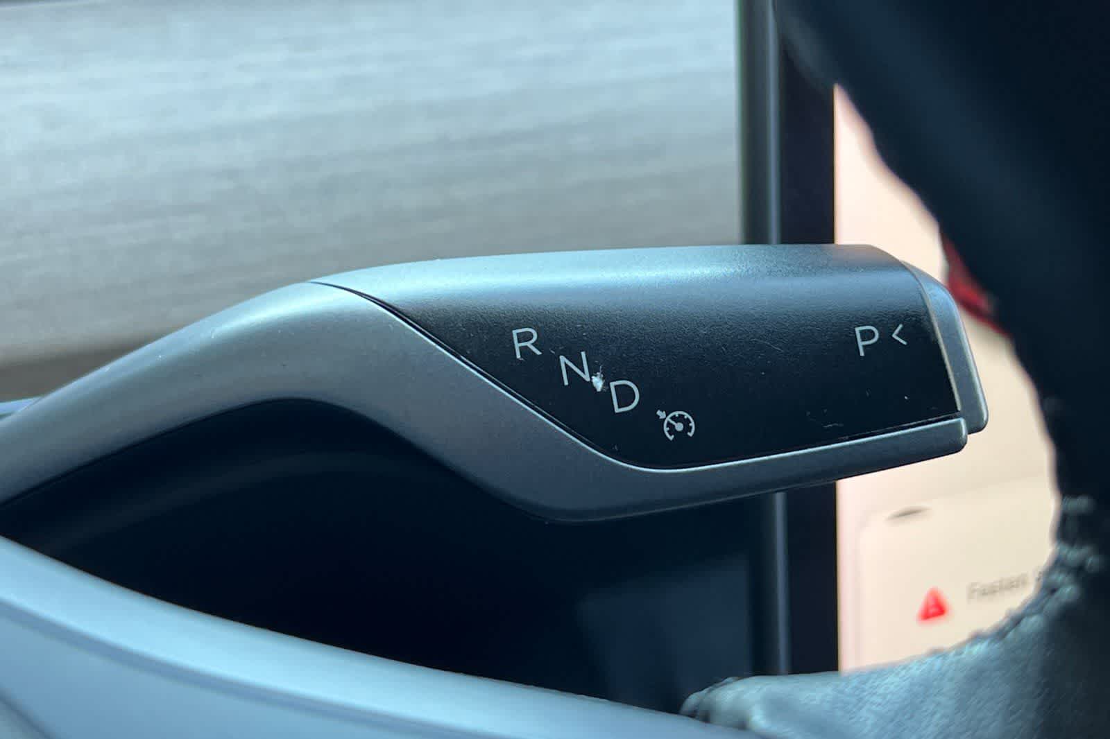 Thumbnail: 2022 Tesla Model 3 - 27