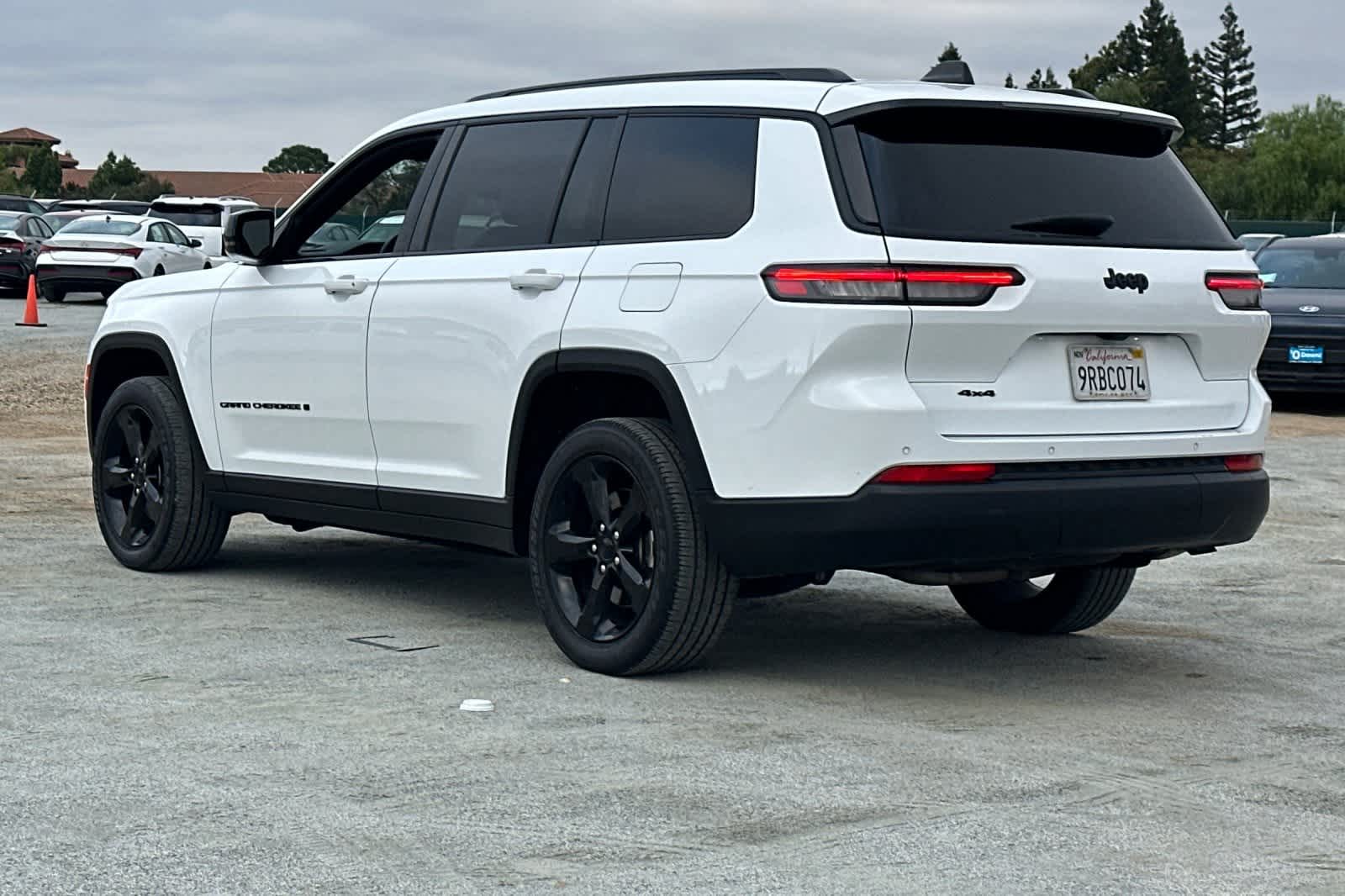 Thumbnail: 2023 Jeep Grand Cherokee - 7