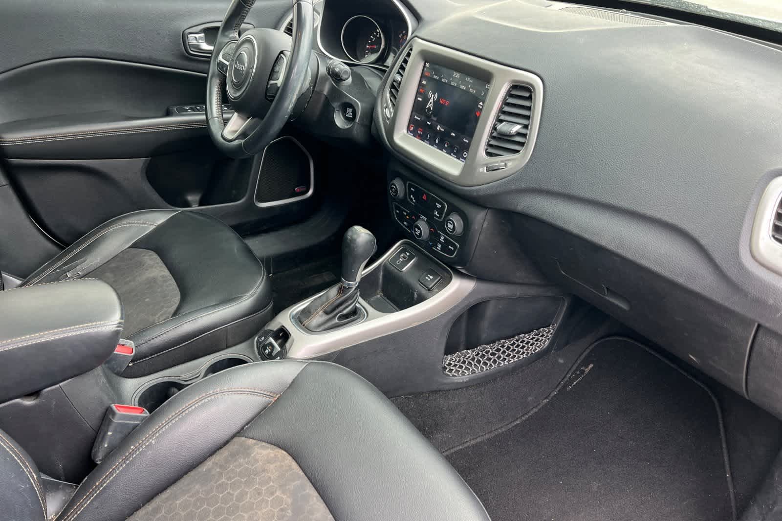 Thumbnail: 2018 Jeep Compass - 17