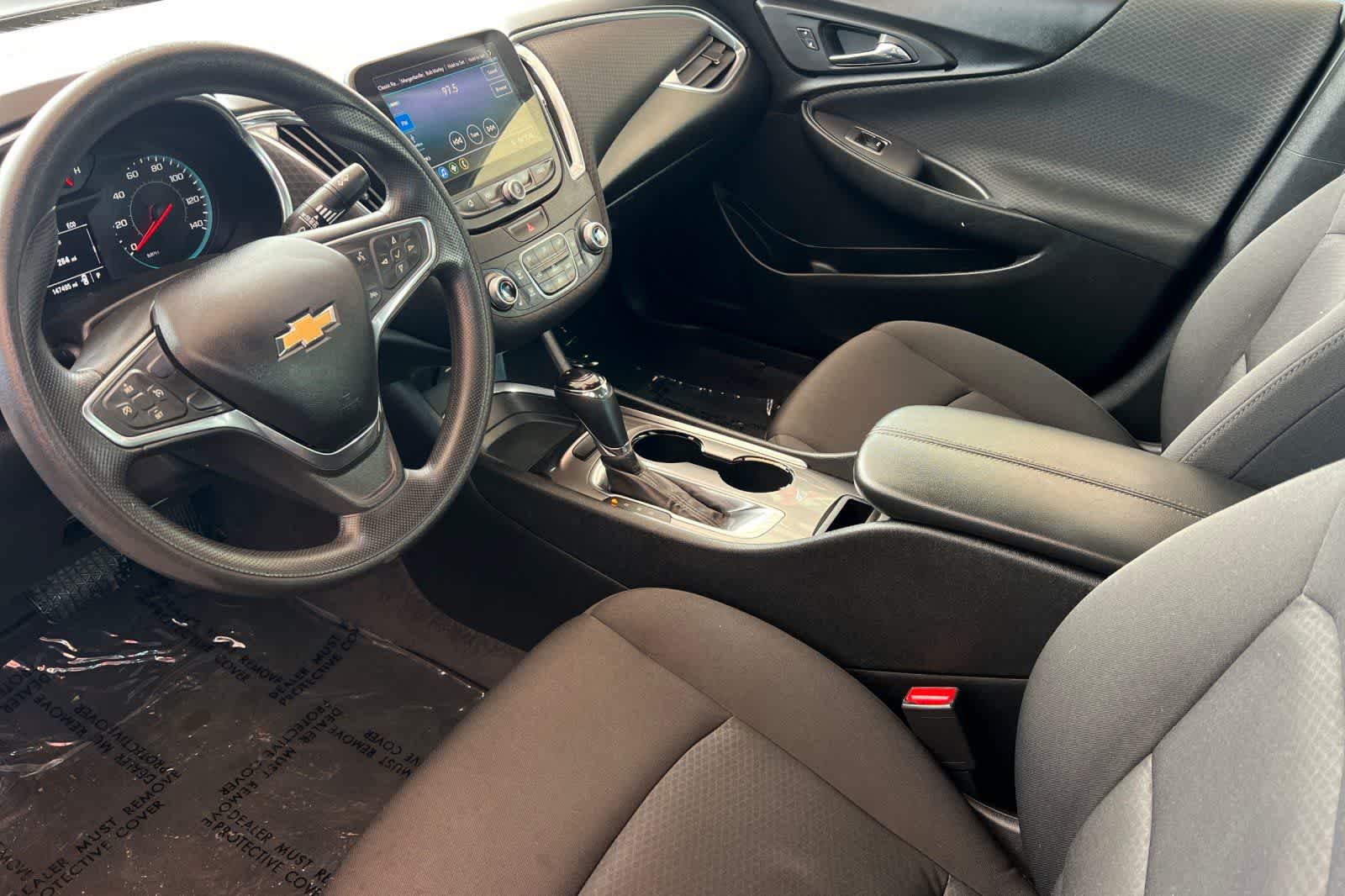 Thumbnail: 2019 Chevrolet Malibu - 11