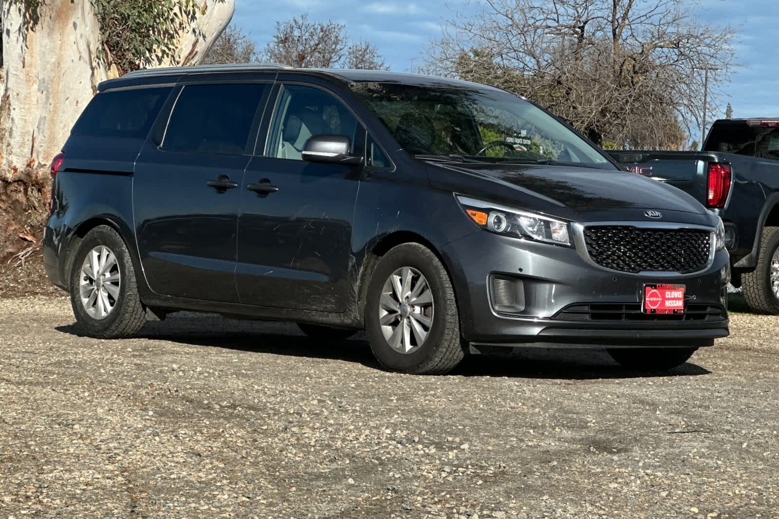 Thumbnail: 2017 Kia Sedona - 10