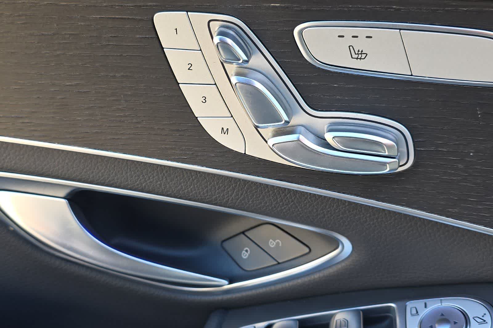 Thumbnail: 2019 Mercedes-Benz C-Class - 15