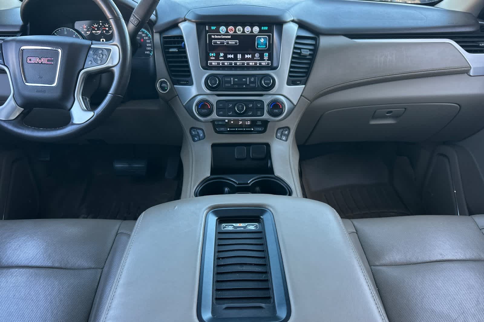 Thumbnail: 2017 GMC Yukon - 4