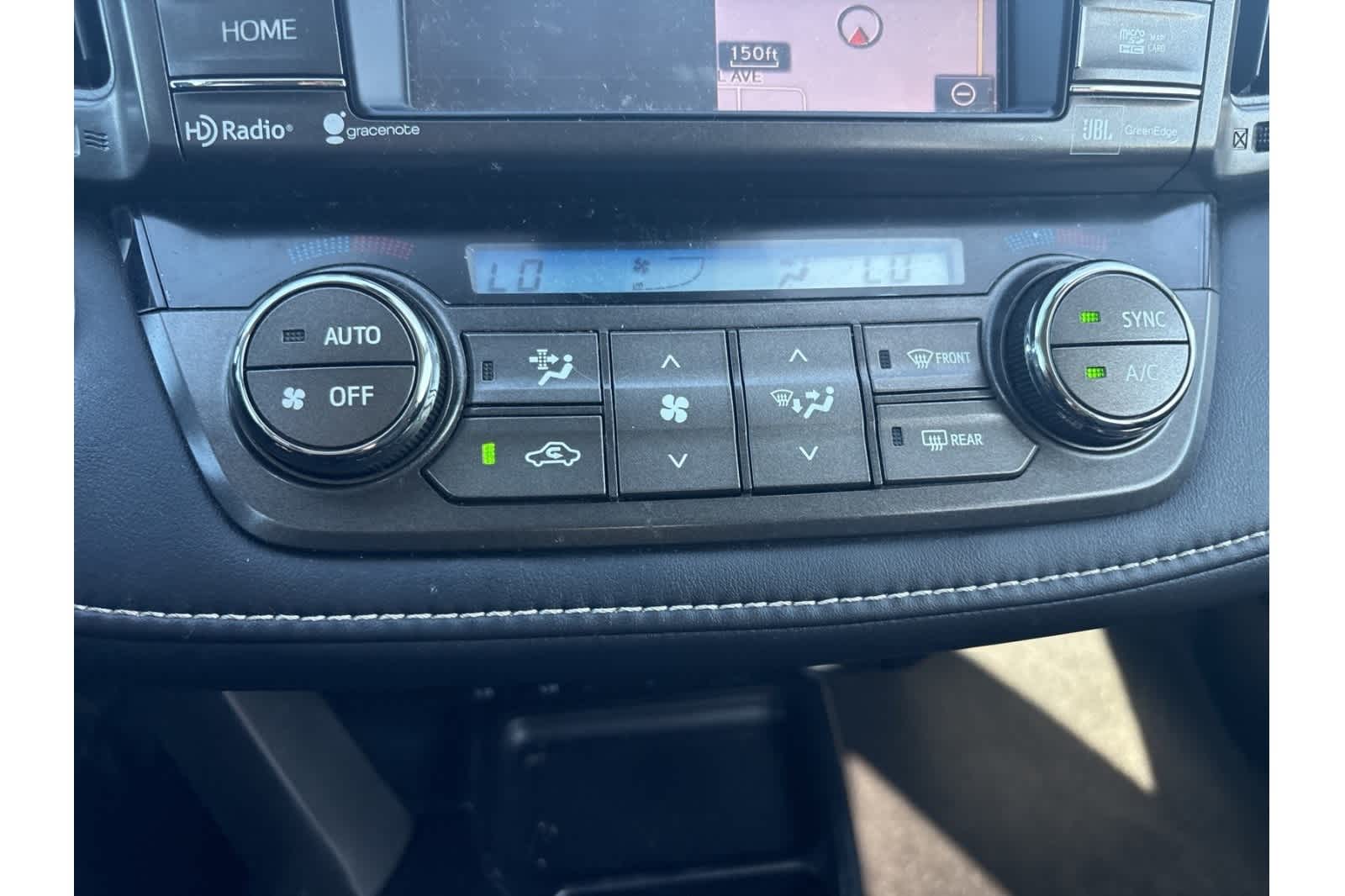 Thumbnail: 2015 Toyota RAV4 - 18