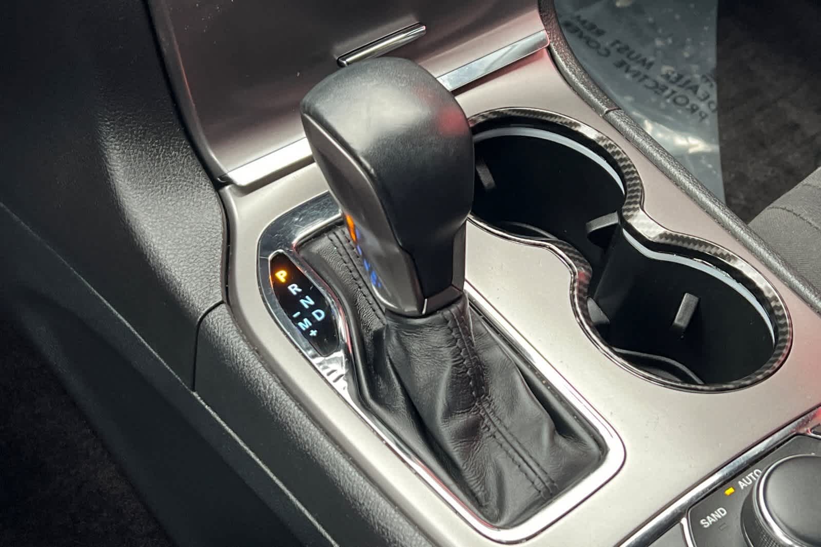 Thumbnail: 2019 Jeep Grand Cherokee - 28