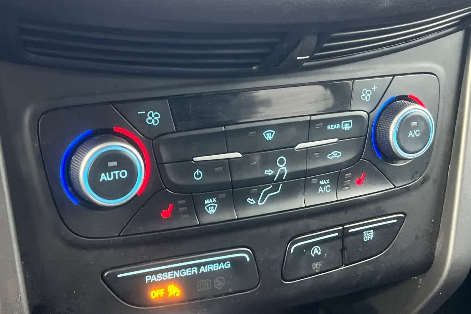 Thumbnail: 2019 Ford Escape - 21