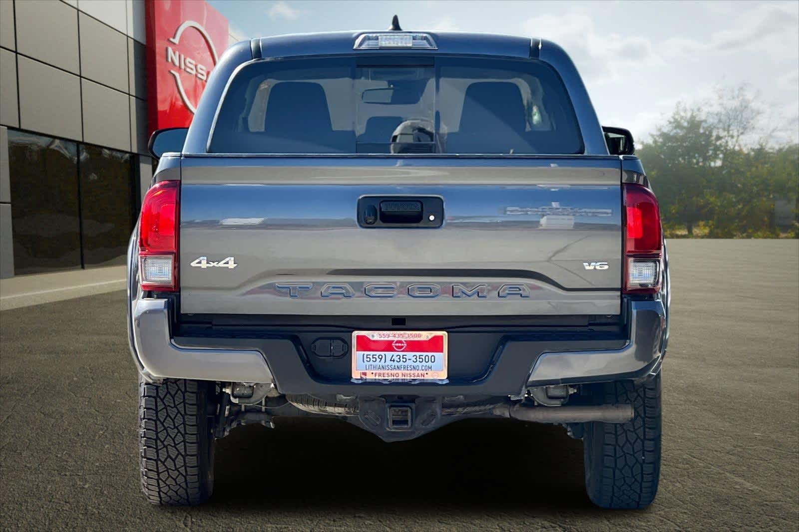 2022 Toyota Tacoma SR5 8