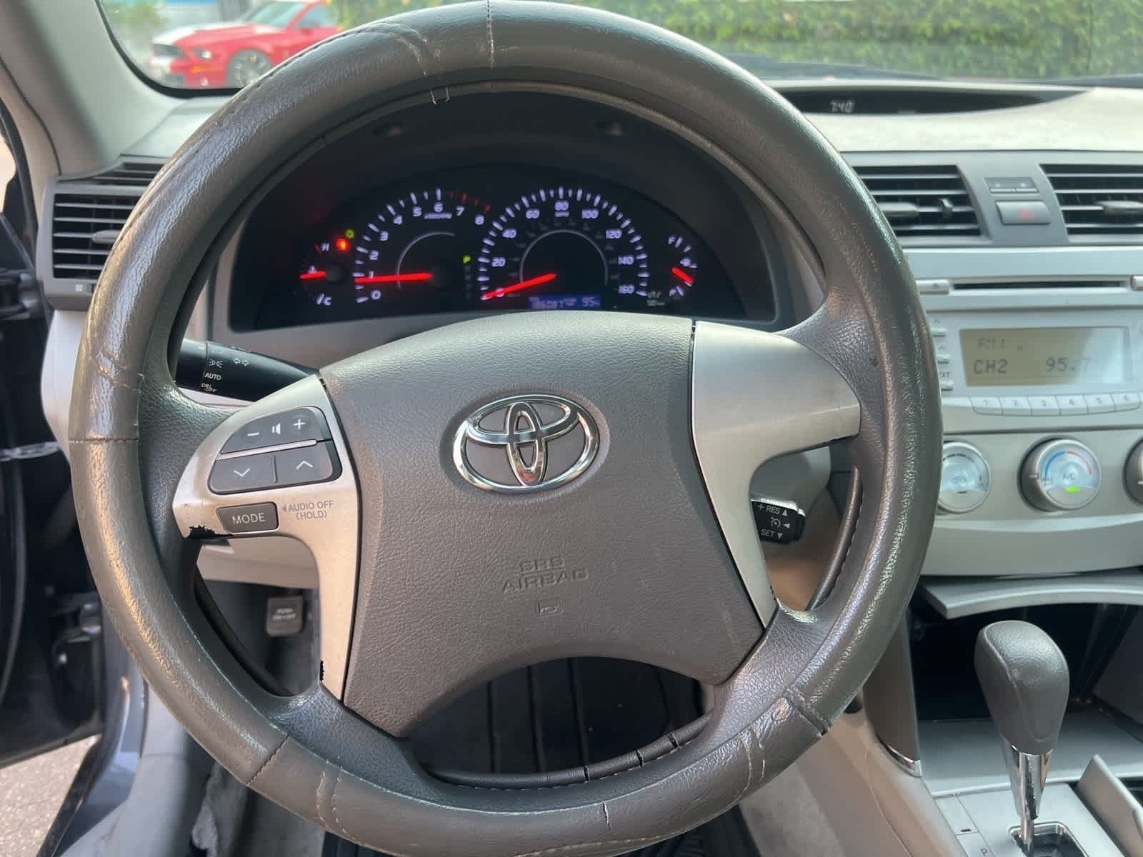 2010 Toyota Camry LE 24