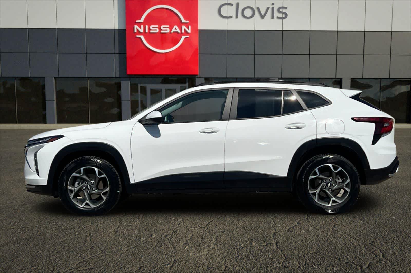 Thumbnail: 2024 Chevrolet Trax - 6