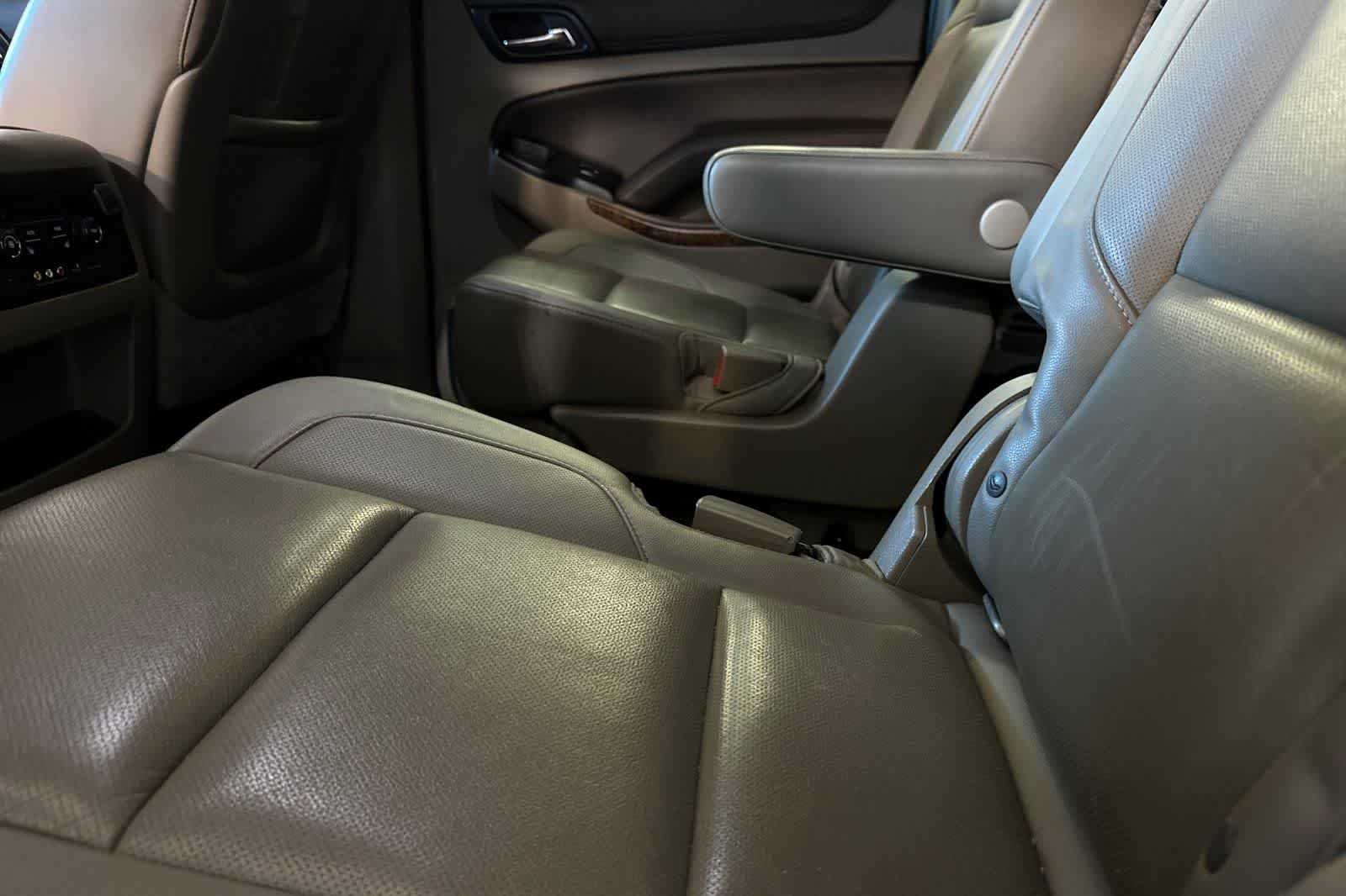 Thumbnail: 2015 Chevrolet Suburban - 5