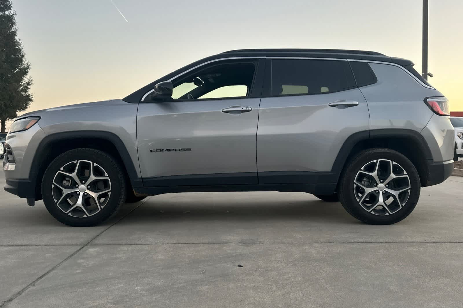 Thumbnail: 2024 Jeep Compass - 6