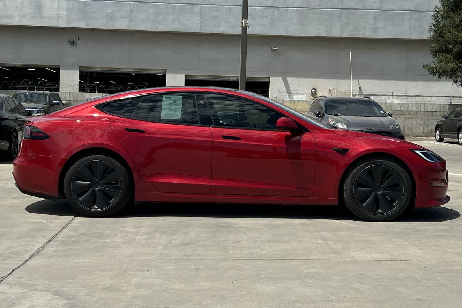 Thumbnail: 2022 Tesla Model S - 9