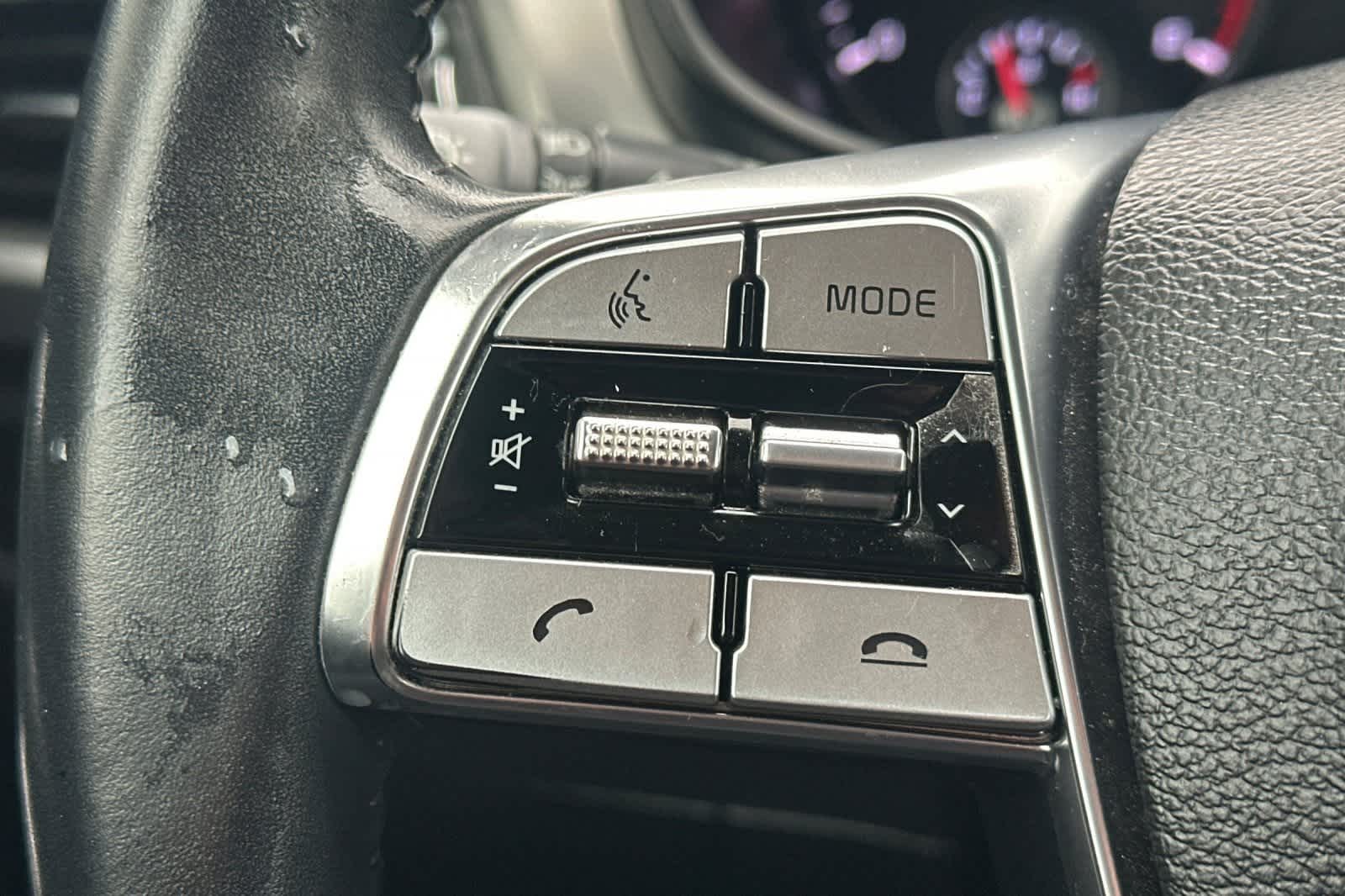 Thumbnail: 2020 Kia Telluride - 31