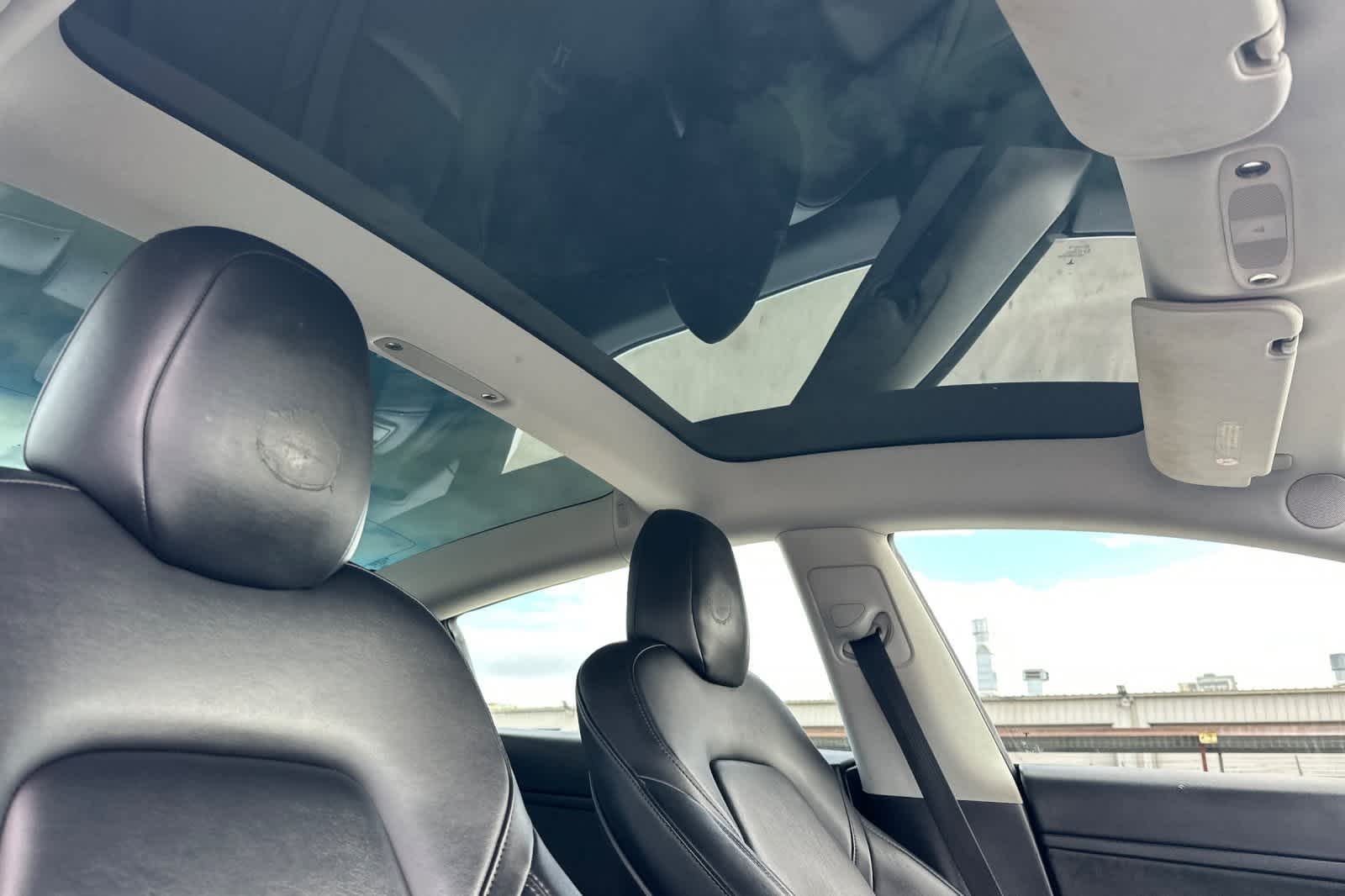 Thumbnail: 2020 Tesla Model 3 - 17