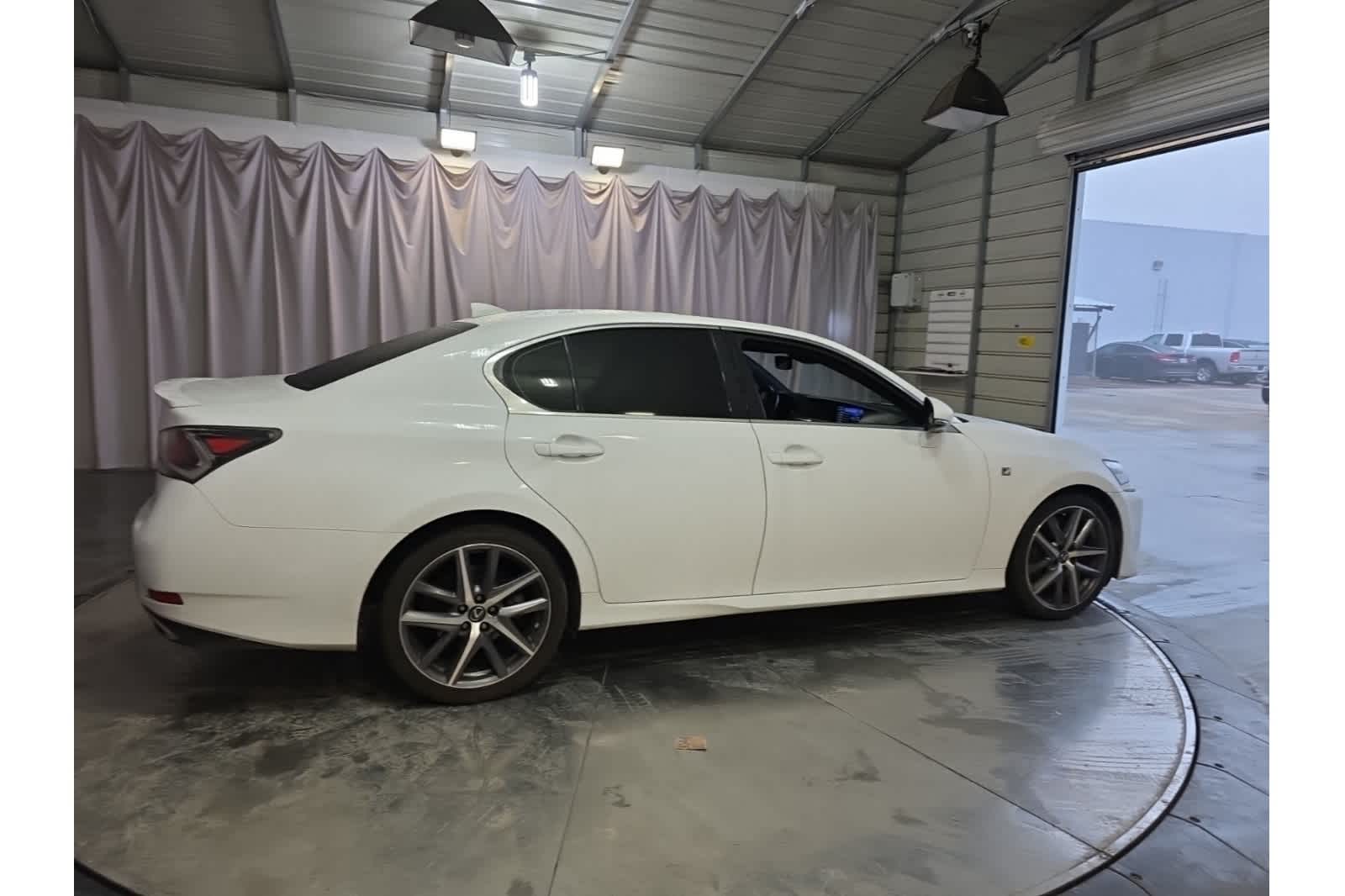 Thumbnail: 2017 Lexus GS - 9