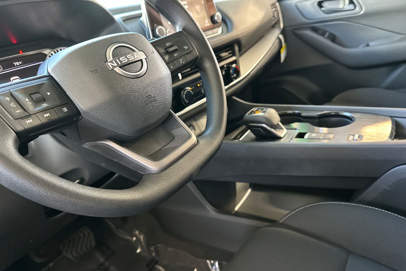 Thumbnail: 2026 Nissan Rogue - 12