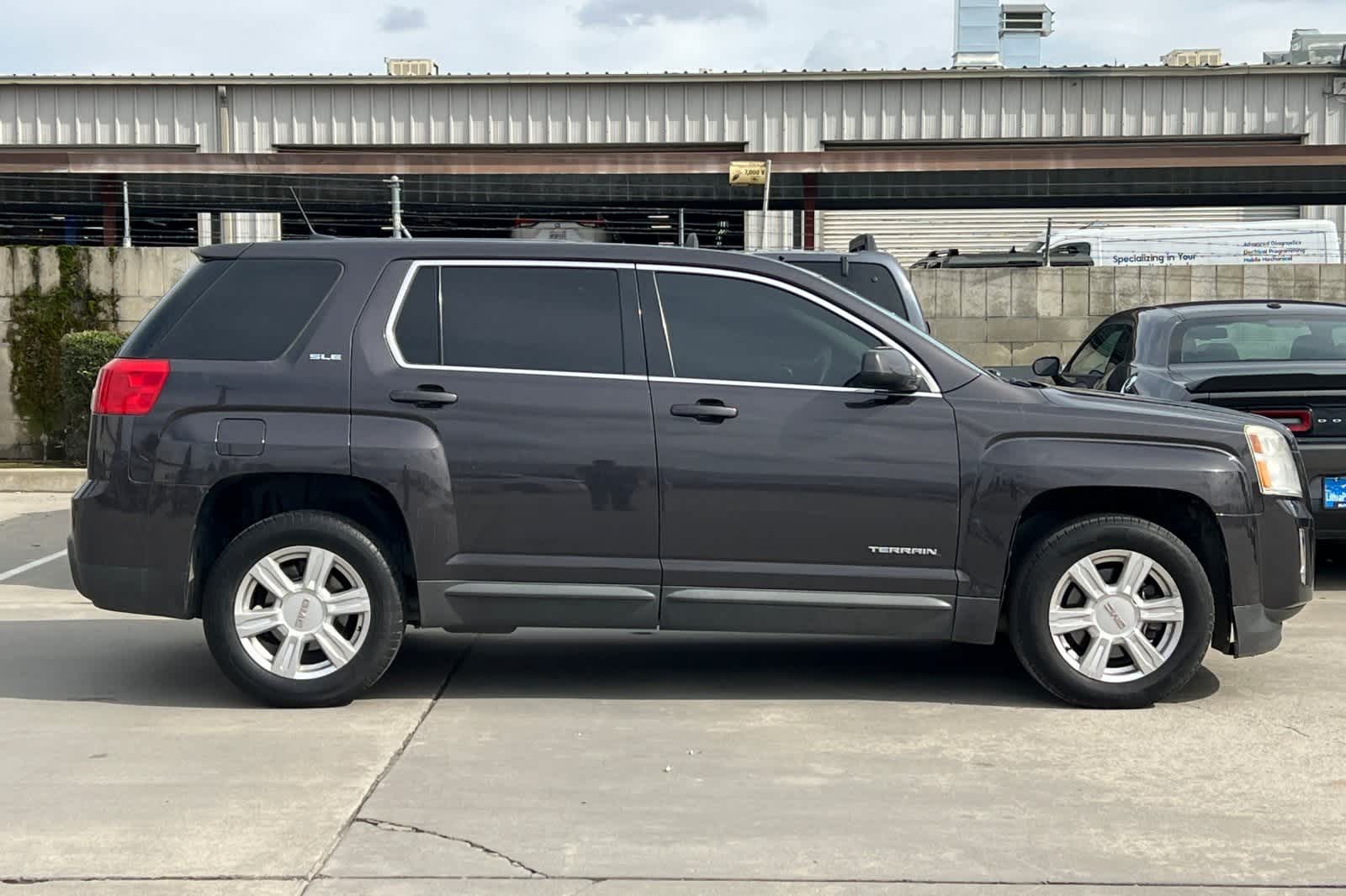 Thumbnail: 2014 GMC Terrain - 9