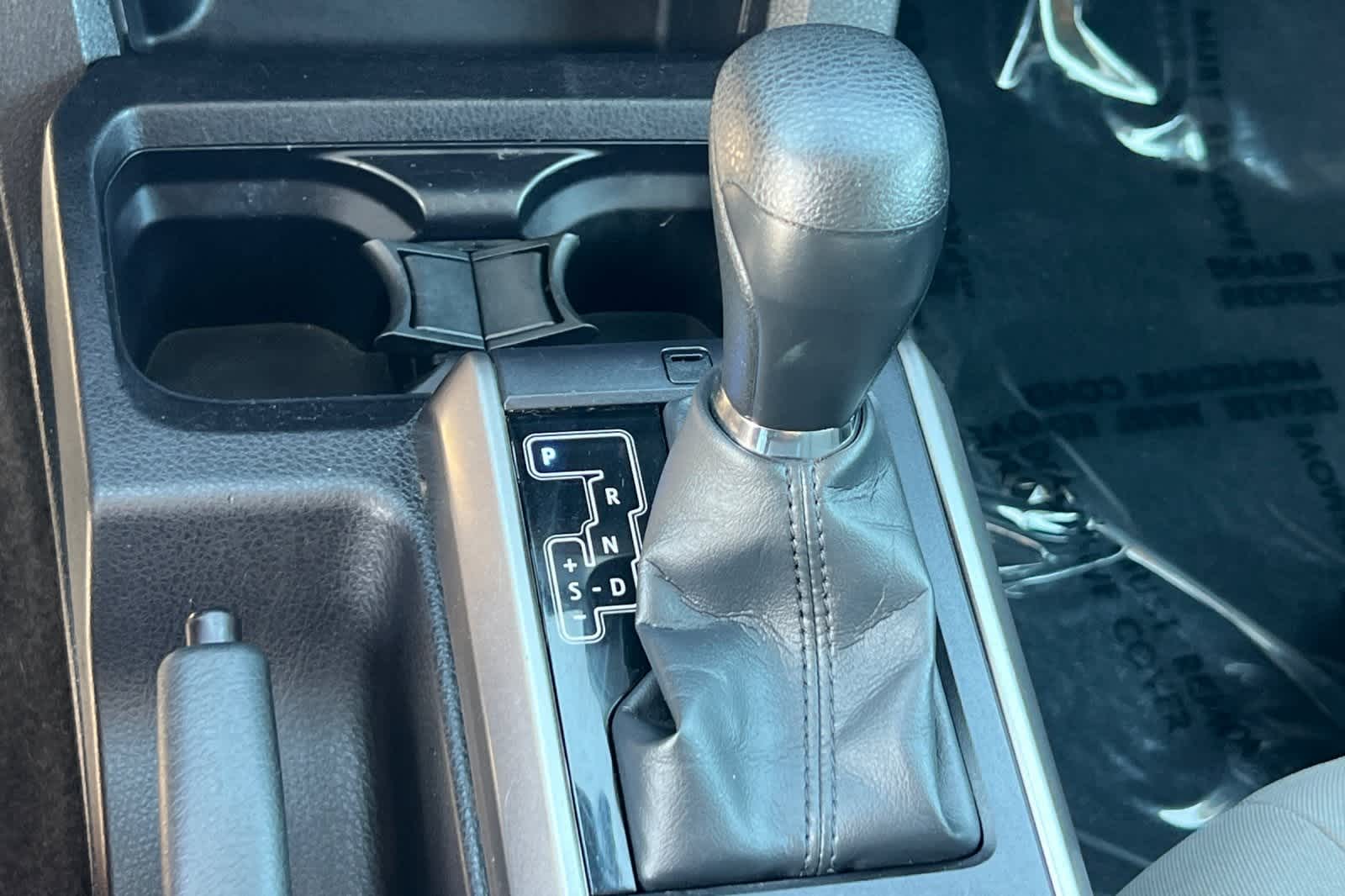 2022 Toyota Tacoma SR5 21