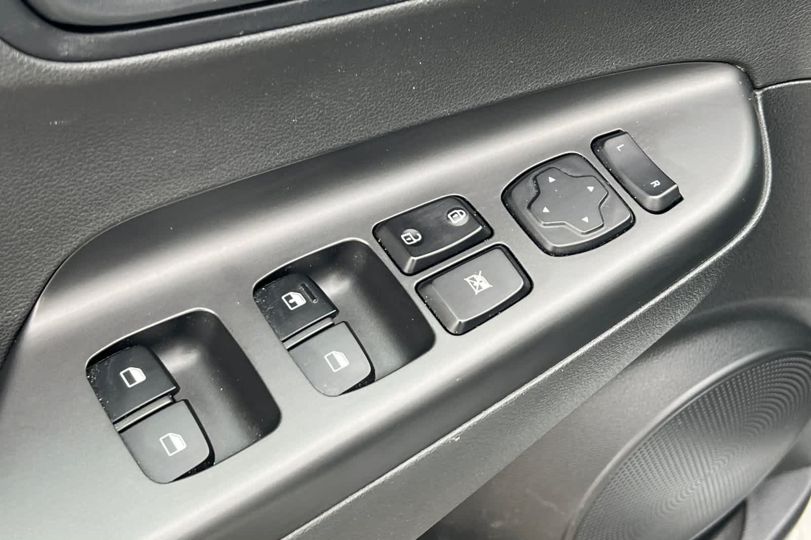 Thumbnail: 2019 Hyundai Kona - 16